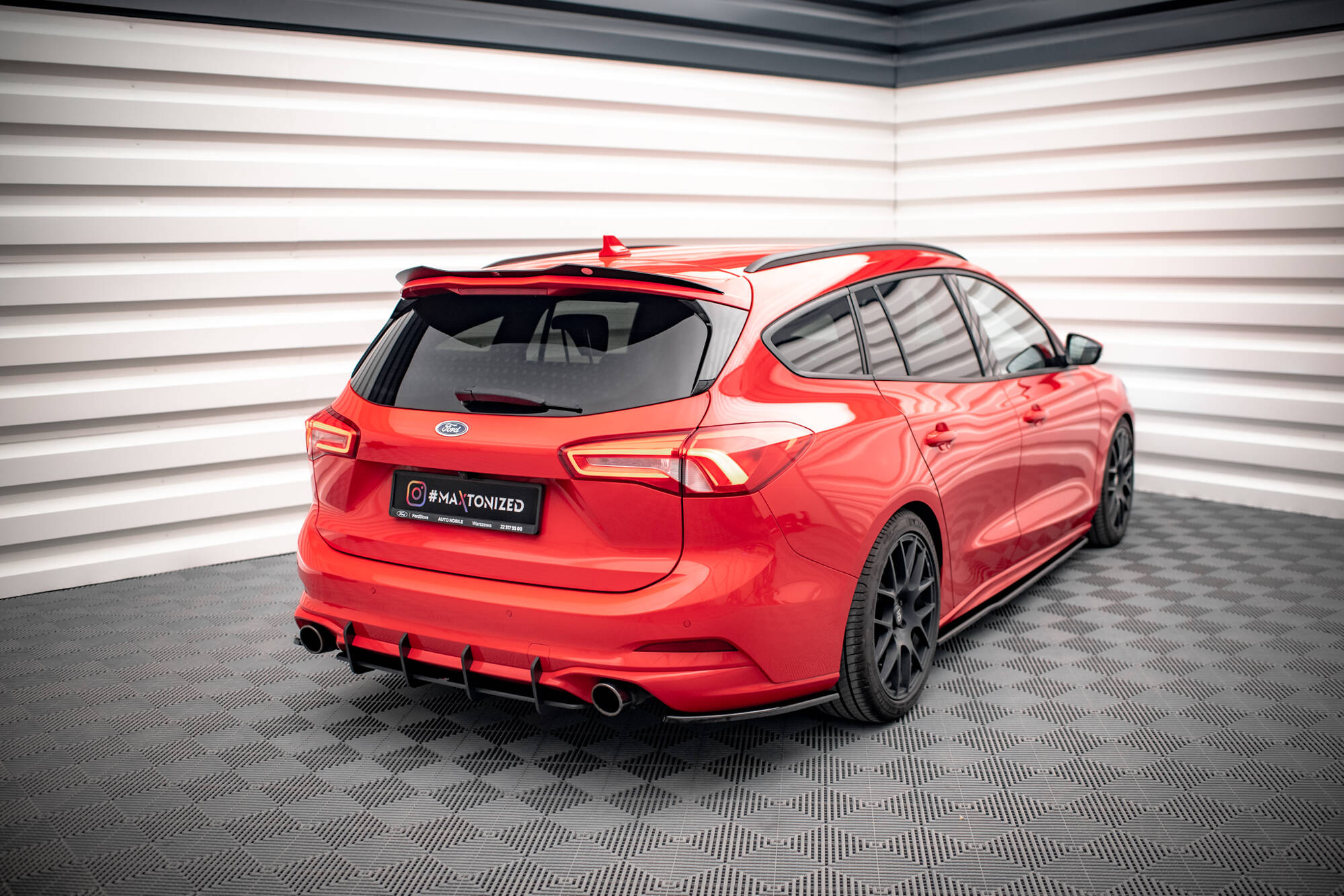 Street Pro Rear Diffuser Ford Focus Estate ST Mk4 - Image 3