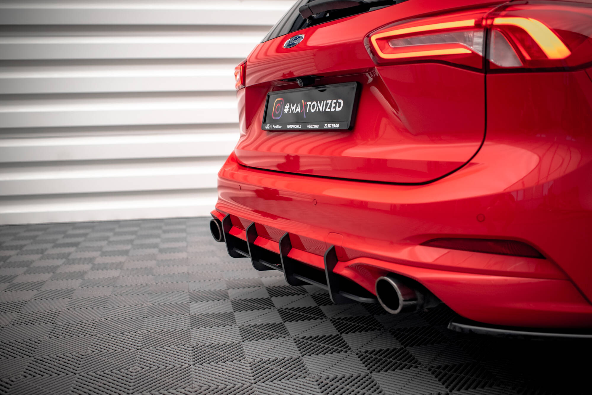 Street Pro Rear Diffuser Ford Focus Estate ST Mk4 - Image 4