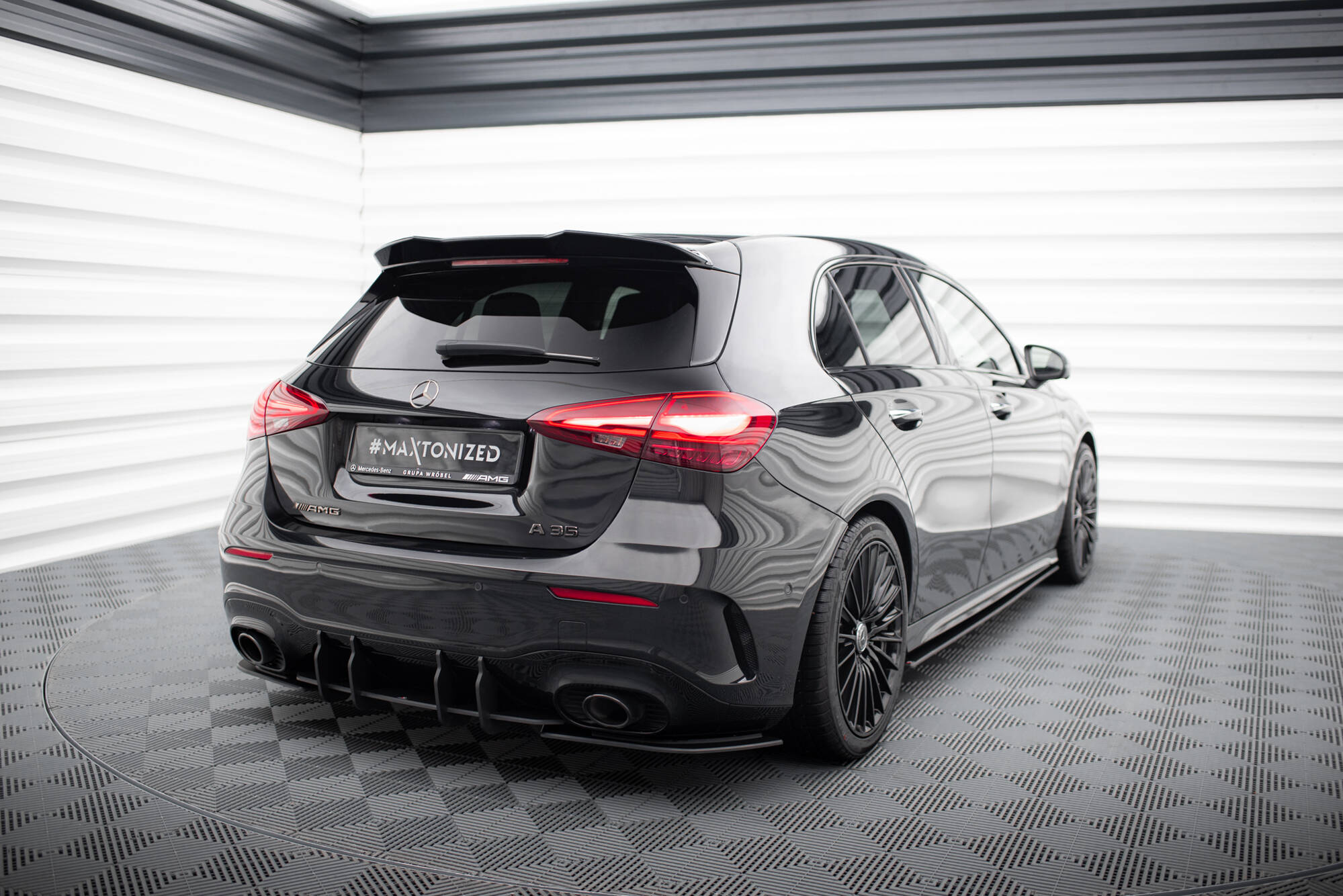 Street Pro Rear Diffuser Mercedes-AMG A35 Hatchback W177 - Image 4