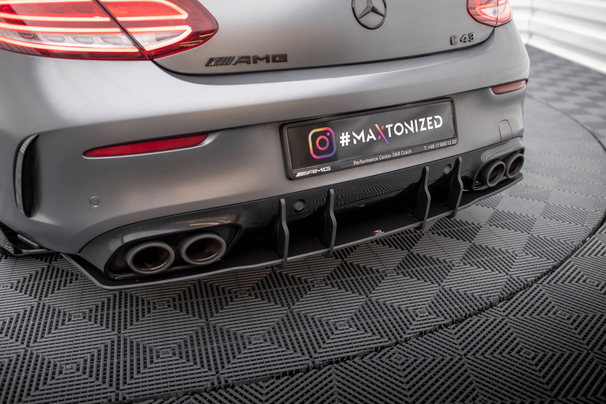 Street Pro Rear Diffuser Mercedes-AMG C43 Coupe / Cabrio C205 Facelift / A205 Facelift - Image 3