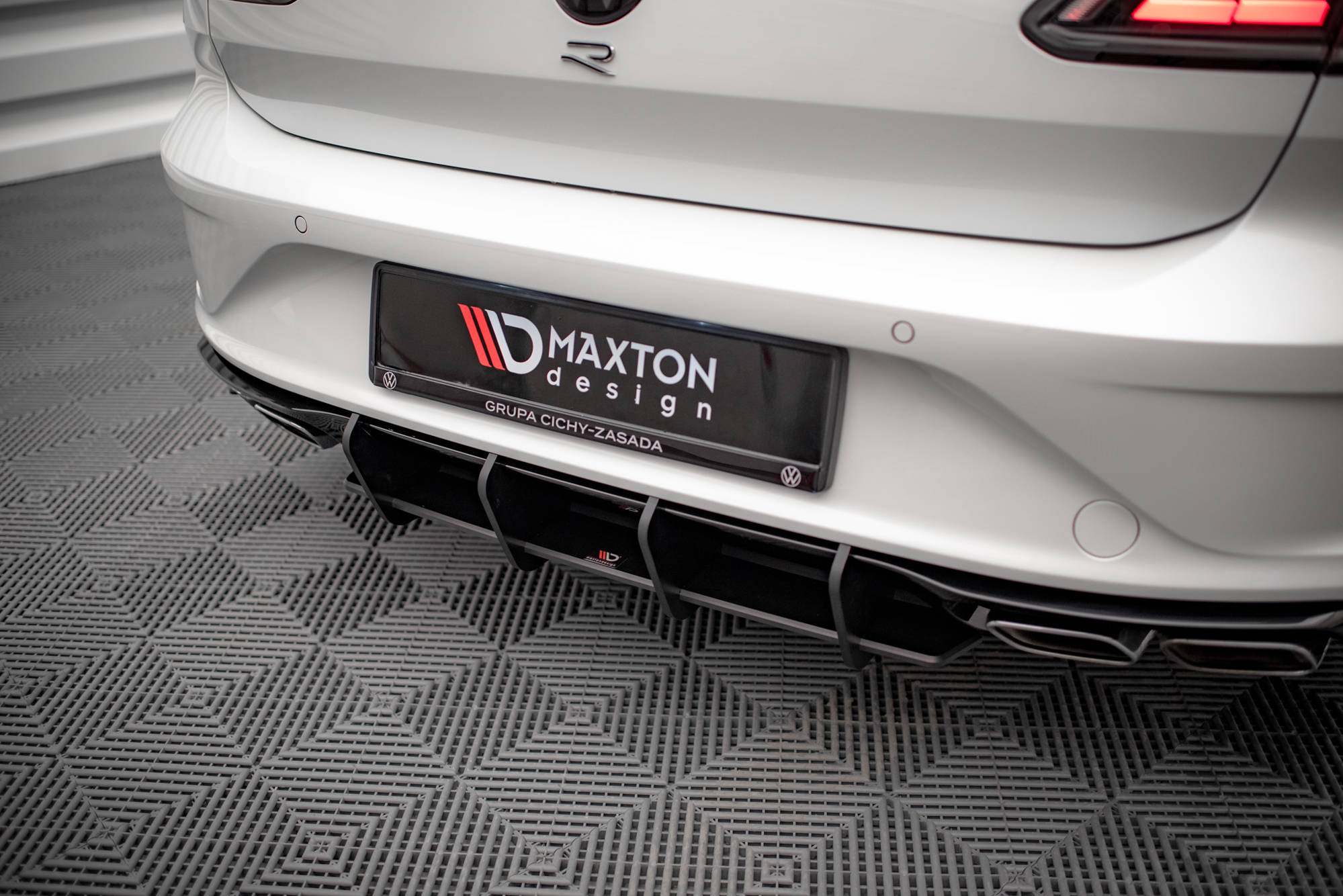 Street Pro Rear Diffuser Volkswagen Arteon R - Image 2