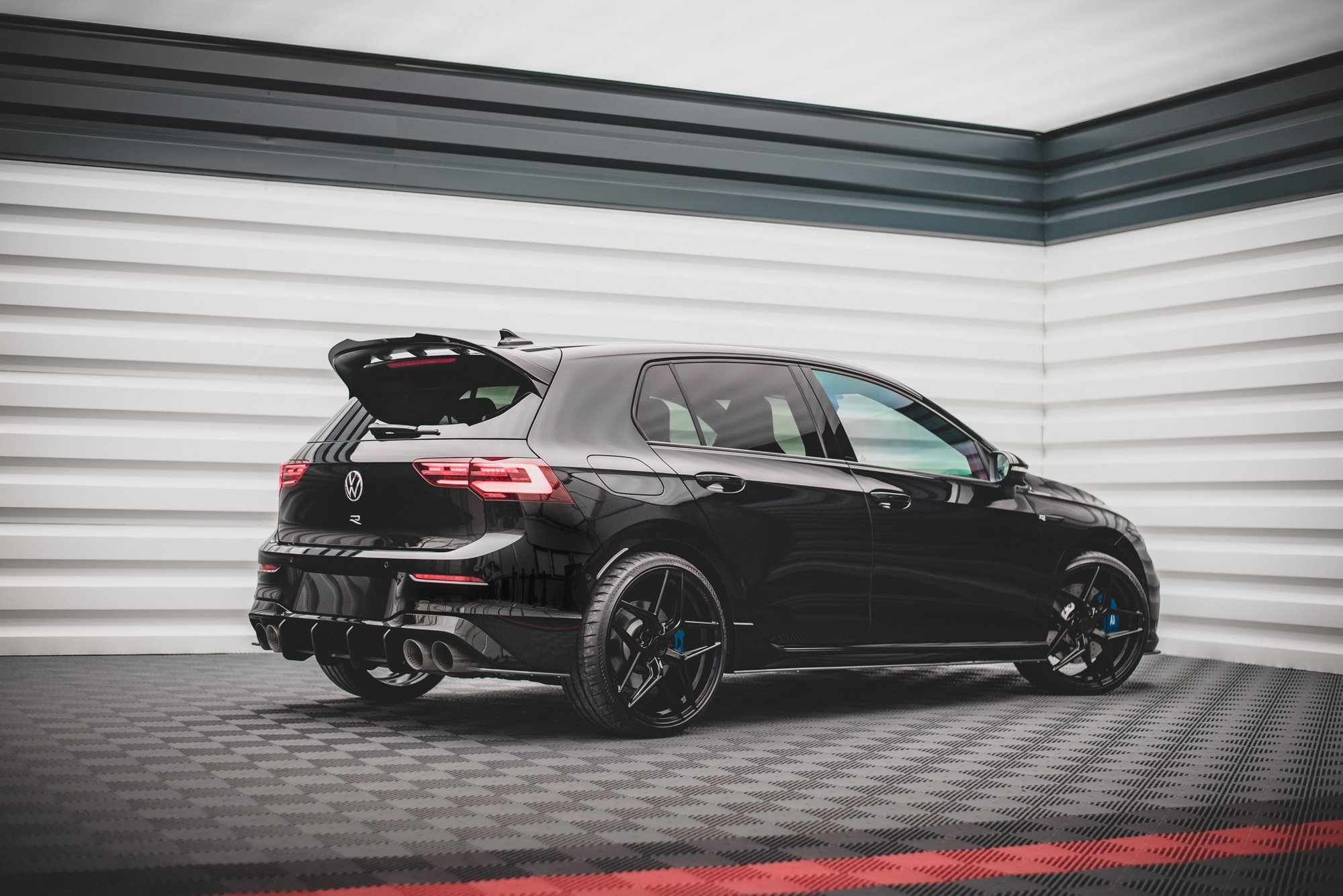 Street Pro Rear Diffuser Volkswagen Golf R Mk8 - Image 2