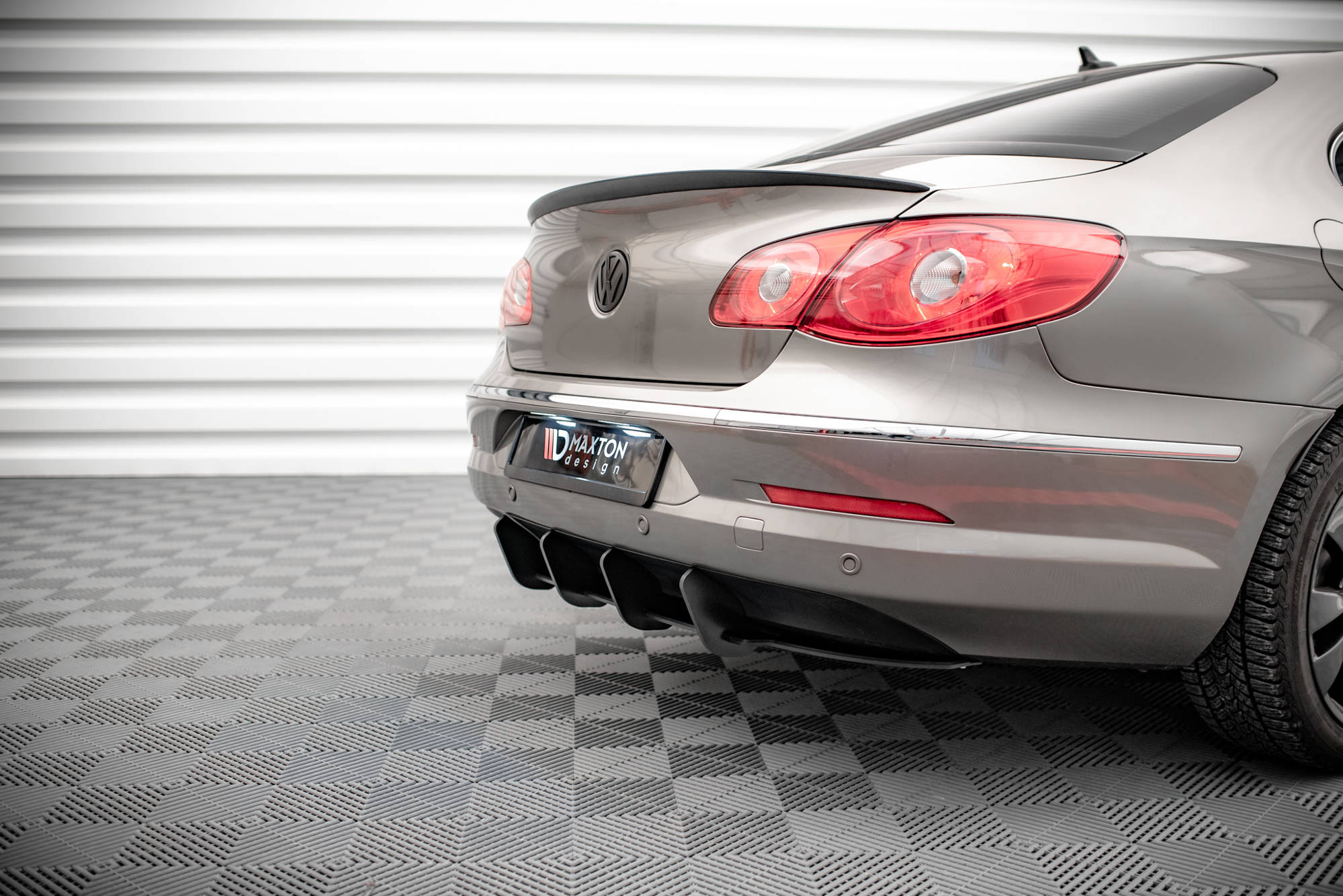 Street Pro Rear Diffuser Volkswagen Passat CC - Image 2
