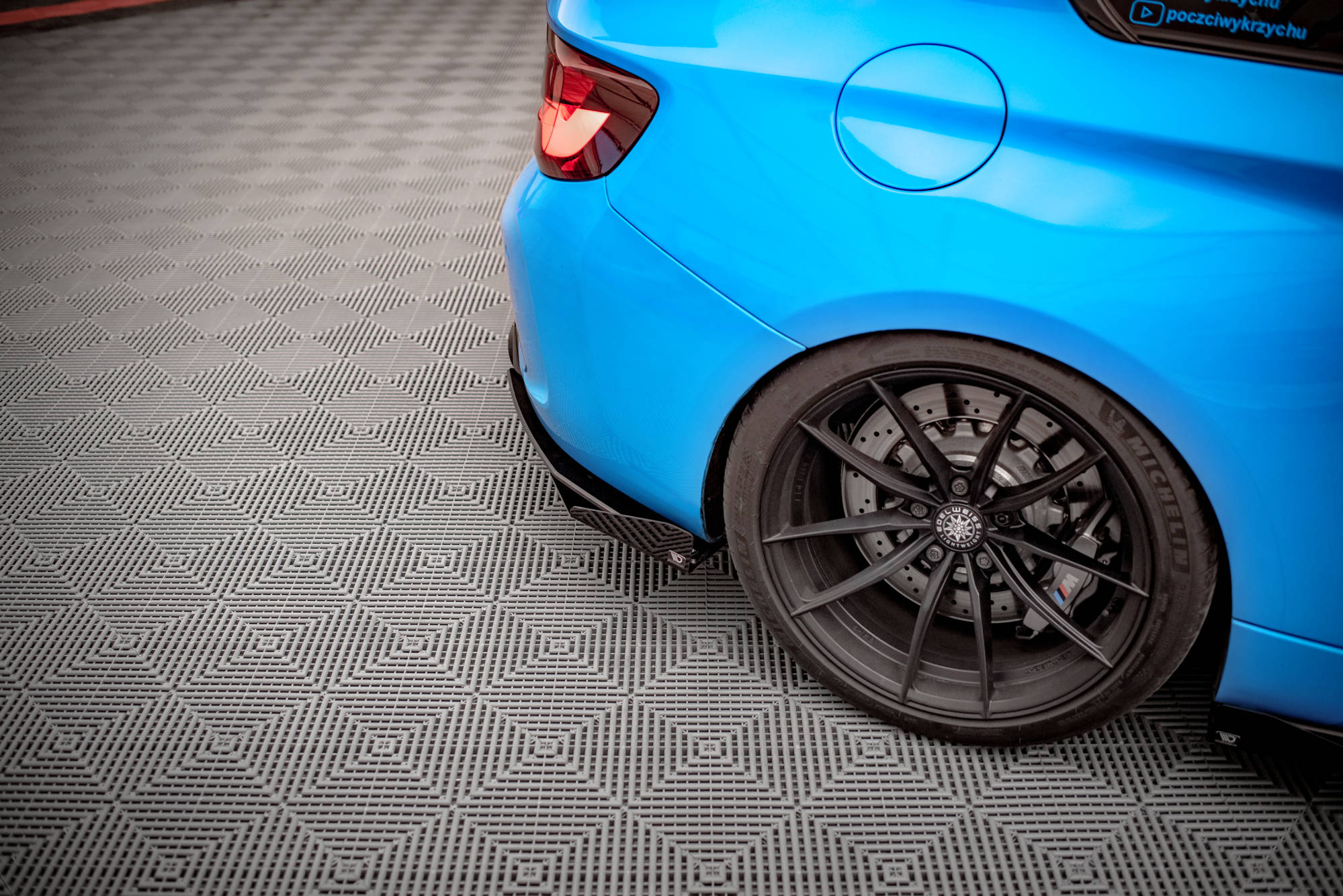 Street Pro Rear Side Splitters + Flaps BMW M2 F87 - Image 3