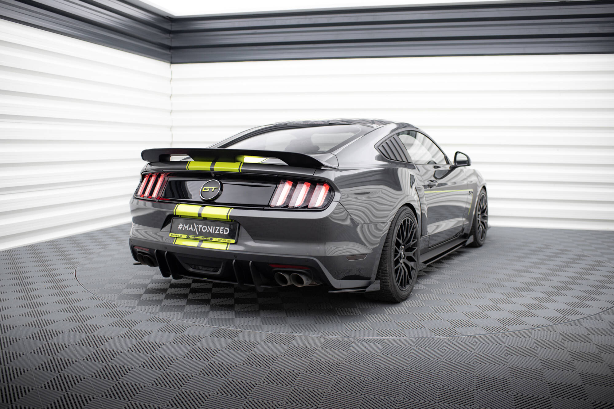 Street Pro Rear Side Splitters + Flaps Ford Mustang GT Mk6 - Image 2