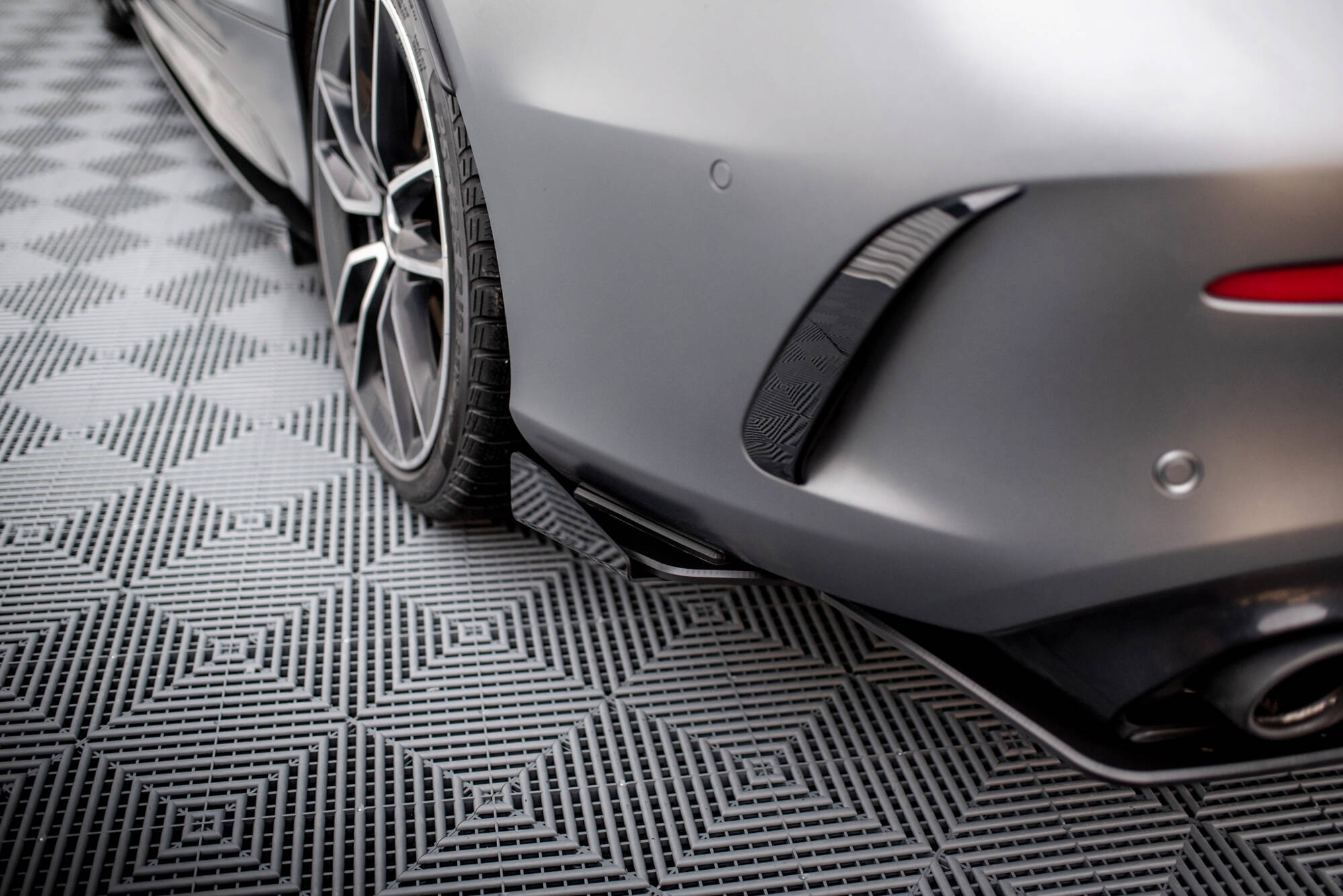 Street Pro Rear Side Splitters + Flaps Mercedes-AMG C43 Coupe / Cabrio C205 Facelift / A205 Facelift - Image 3