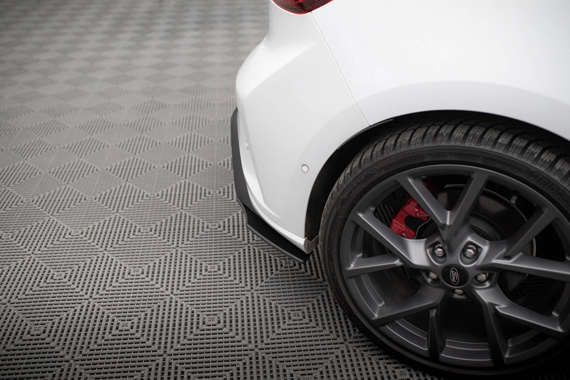 Street Pro Rear Side Splitters Ford Focus ST Mk4 - Image 3