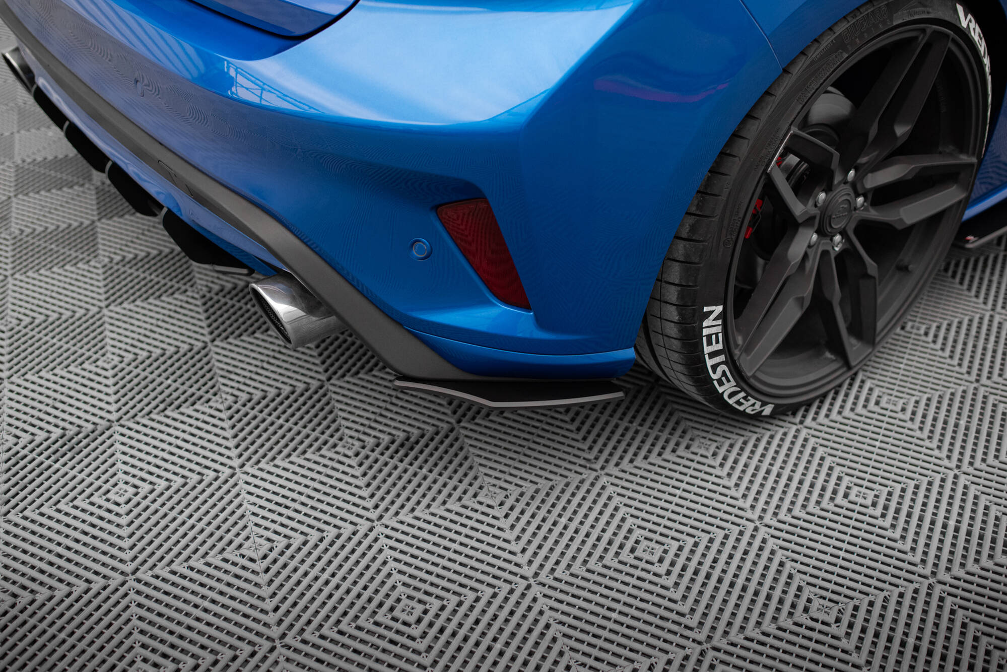Street Pro Rear Side Splitters Ford Focus ST Mk4 - Image 4