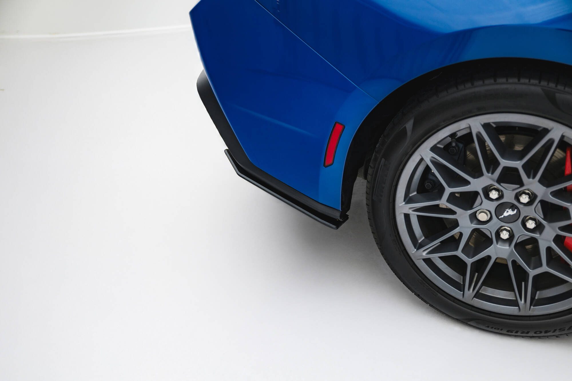 Street Pro Rear Side Splitters Ford Mustang GT Mk7 - Image 3