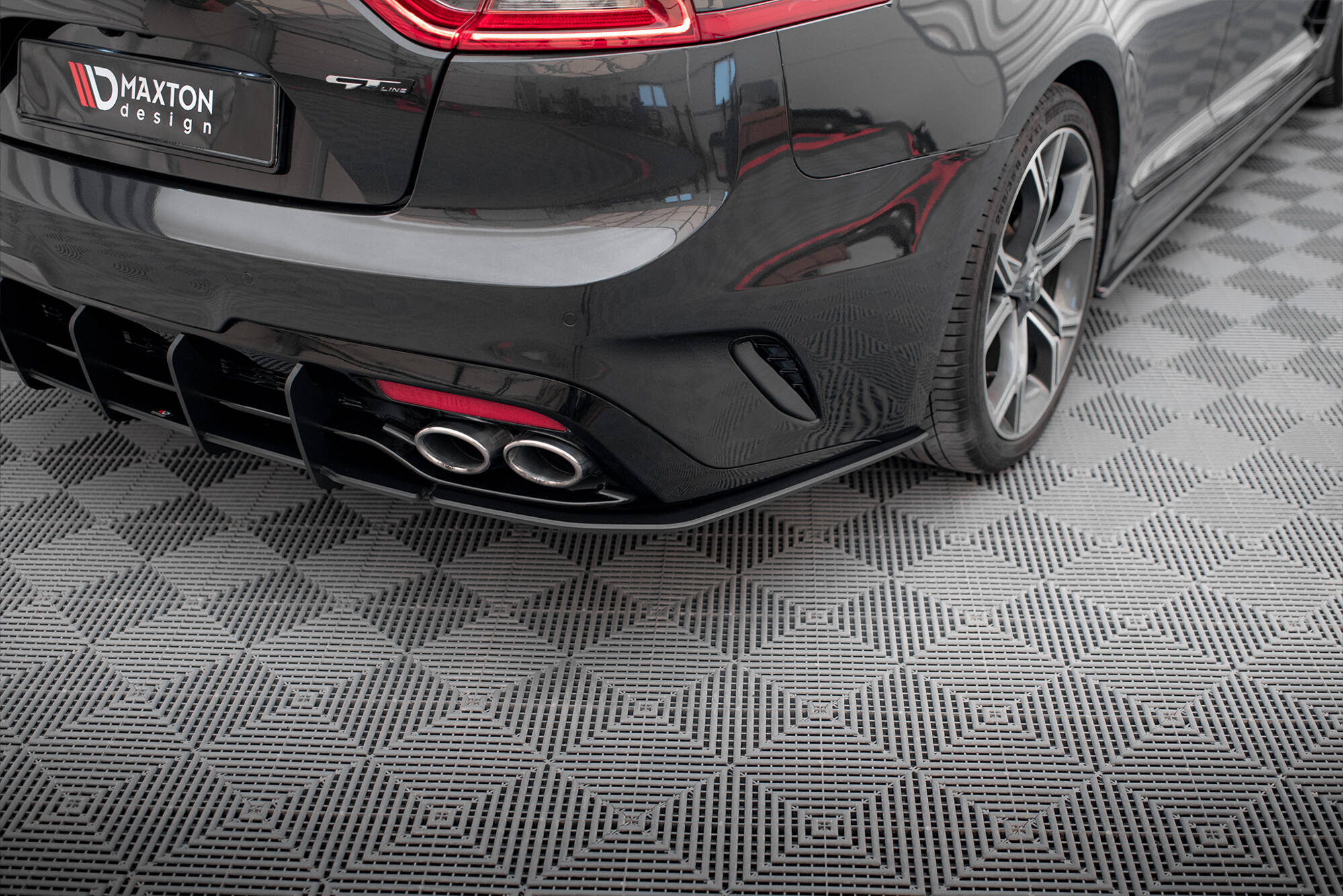 Street Pro Rear Side Splitters Kia Stinger GT / GT-Line Mk1
