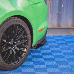 Alternative view of Street Pro Rear Side Splitters V.1 + Flaps Ford Mustang GT Mk6 Facelift
