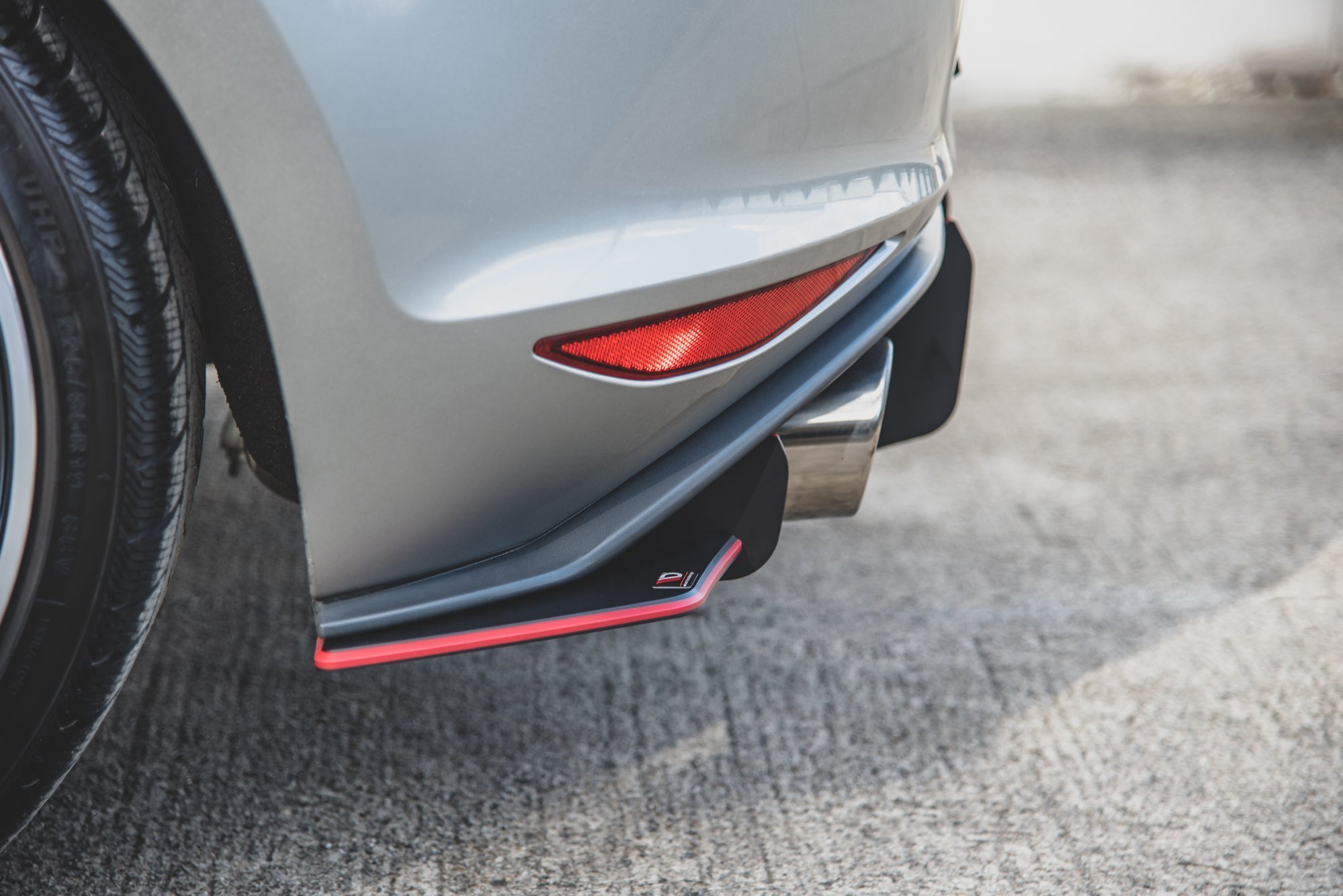 Street Pro Rear Side Splitters V.1 VW Golf 7 GTI - Image 9