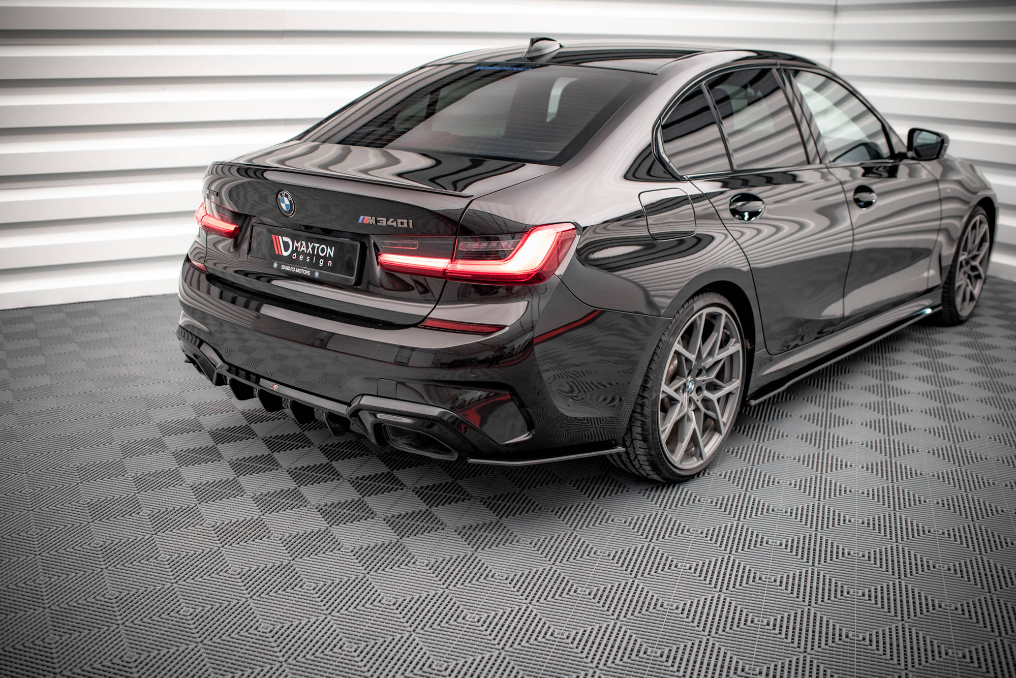 Street Pro Rear Side Splitters V.2 BMW M340i / M-Pack G20 / G21 - Image 2