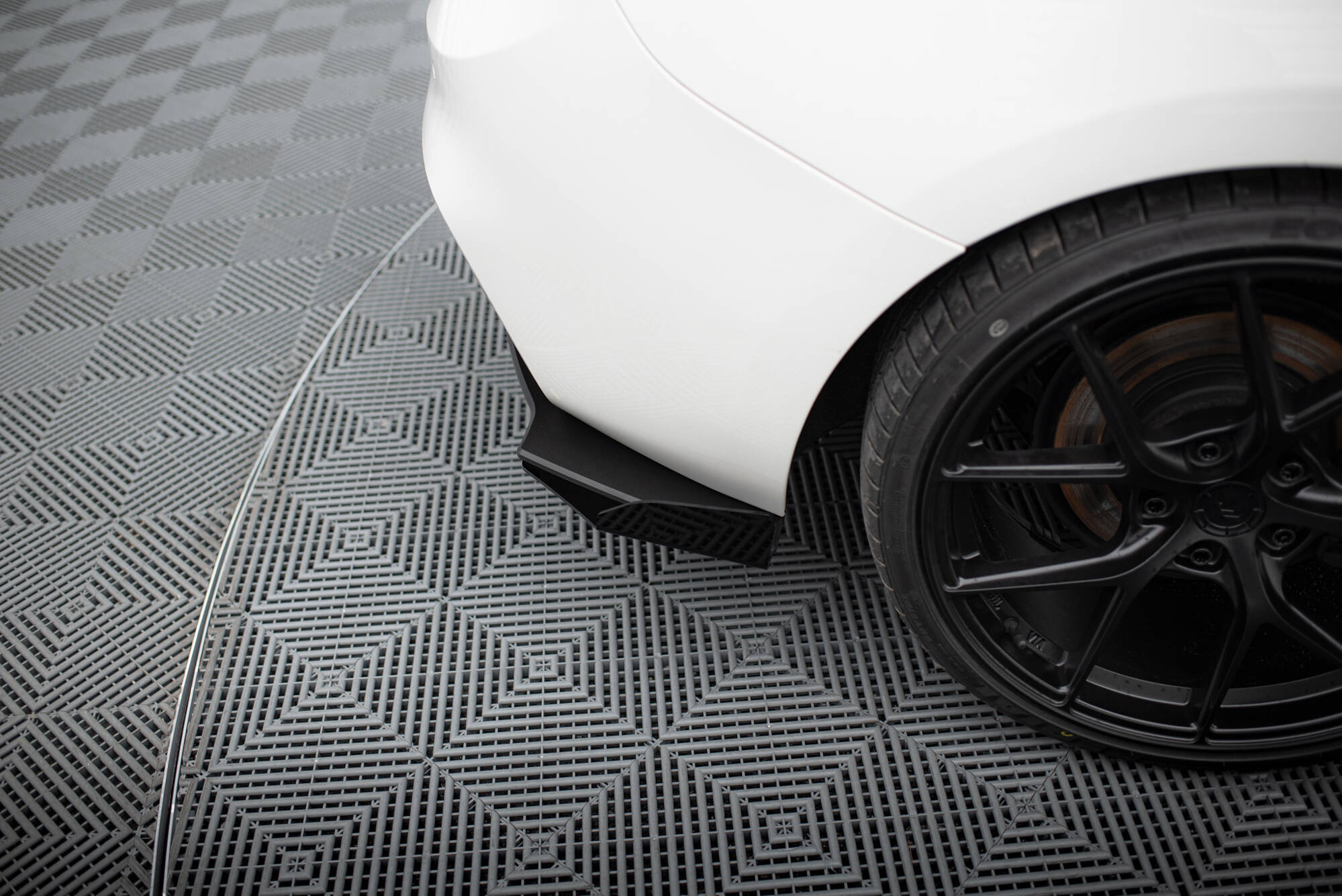 Street Pro Rear Side Splitters V.2 + Flaps for BMW 1 F20 M140i - Image 3