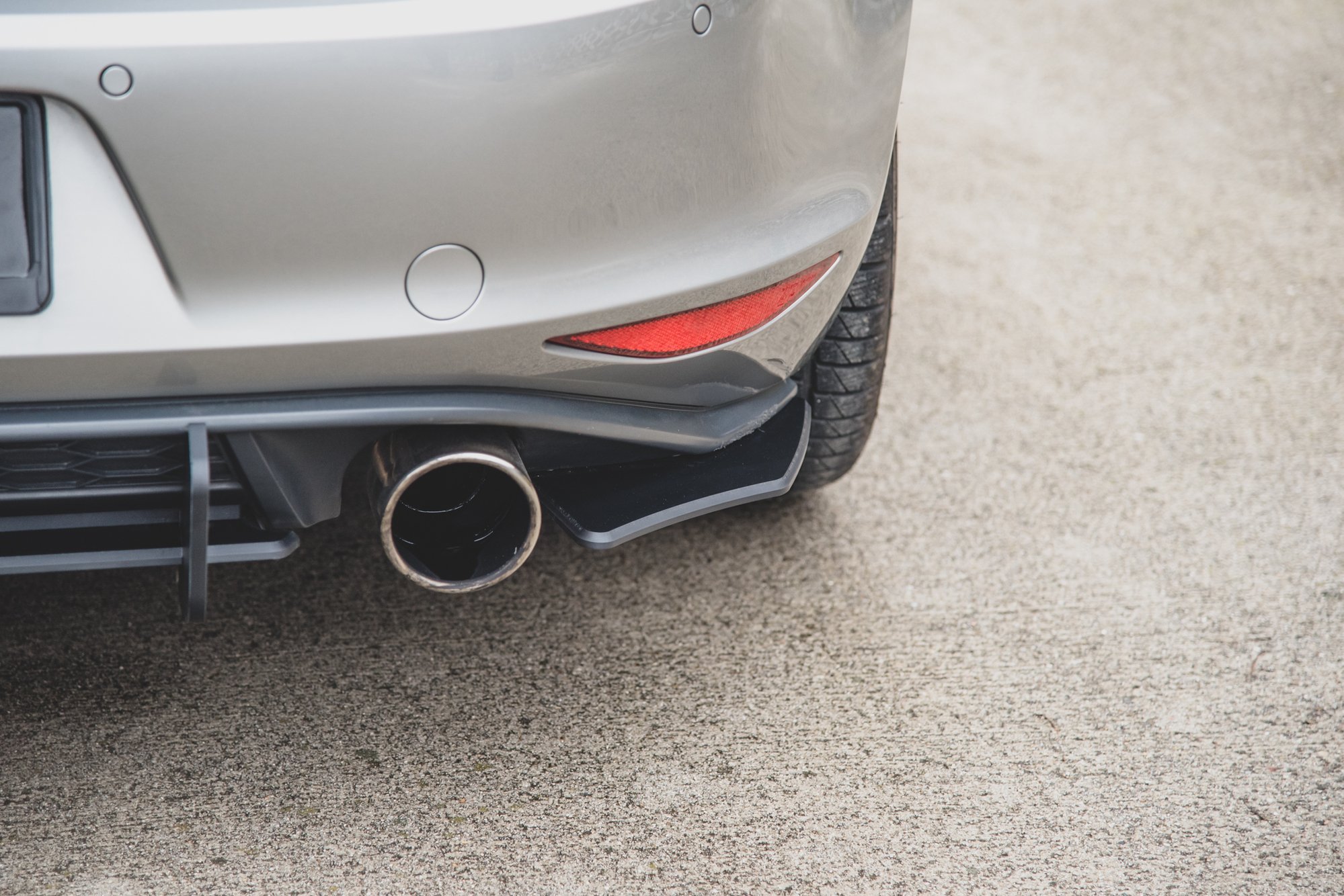 Street Pro Rear Side Splitters V.2 VW Golf 7 GTI - Image 5