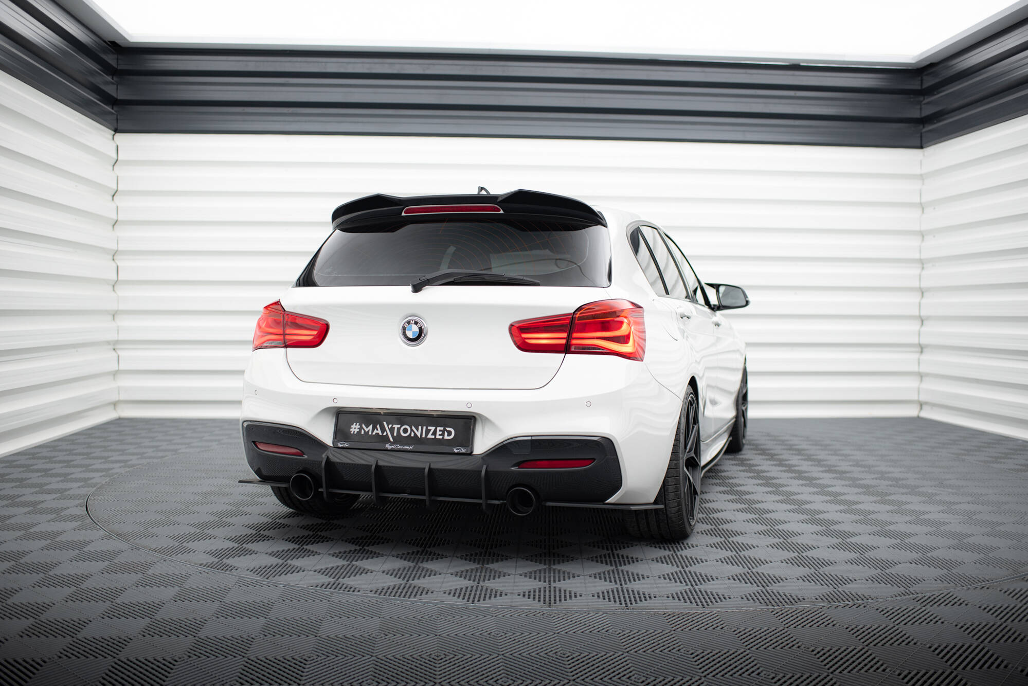 Street Pro Rear Side Splitters V.2 for BMW 1 F20 M-Pack M140i - Image 2