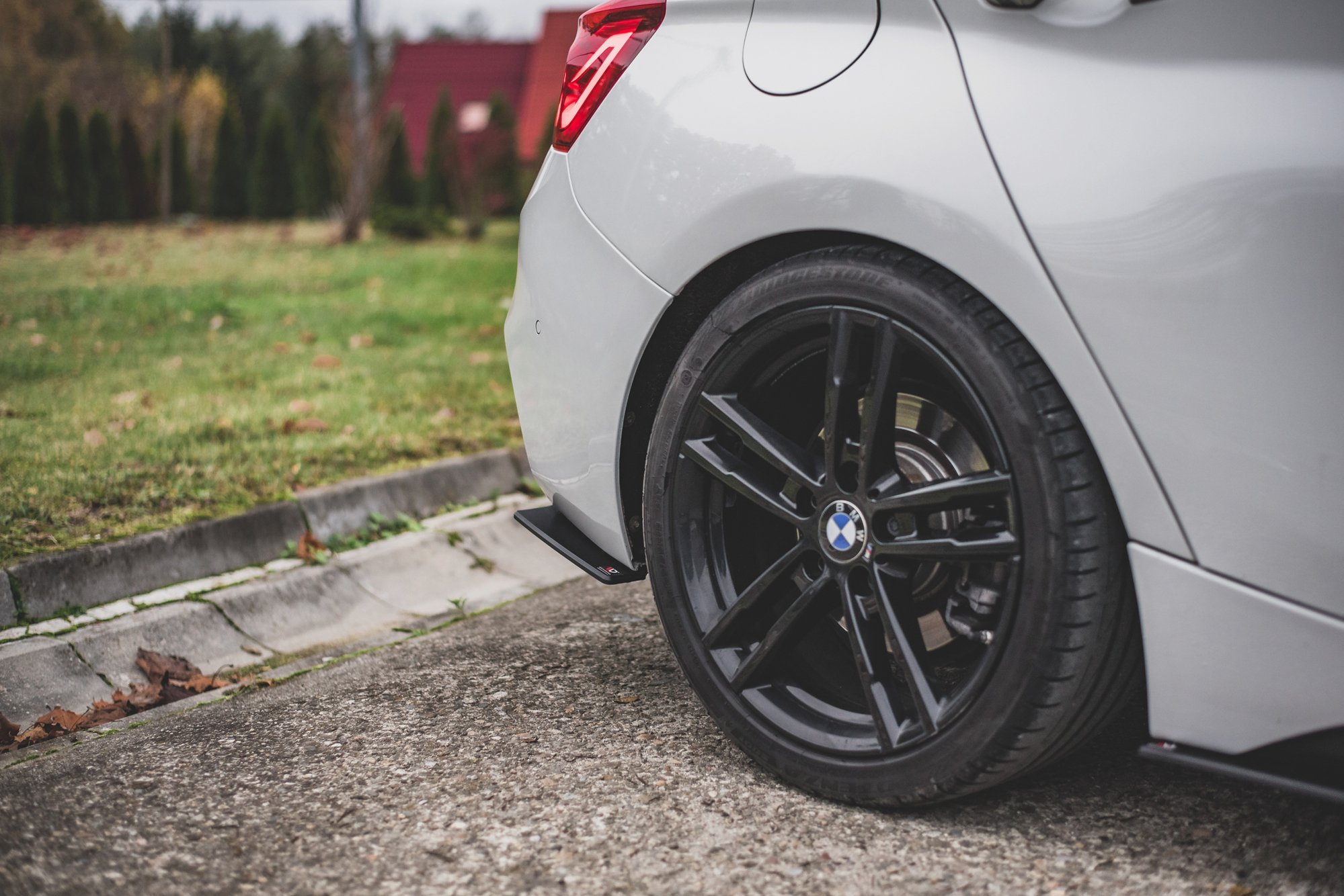 Street Pro Rear Side Splitters V.3 for BMW 1 F20 M140i - Image 3