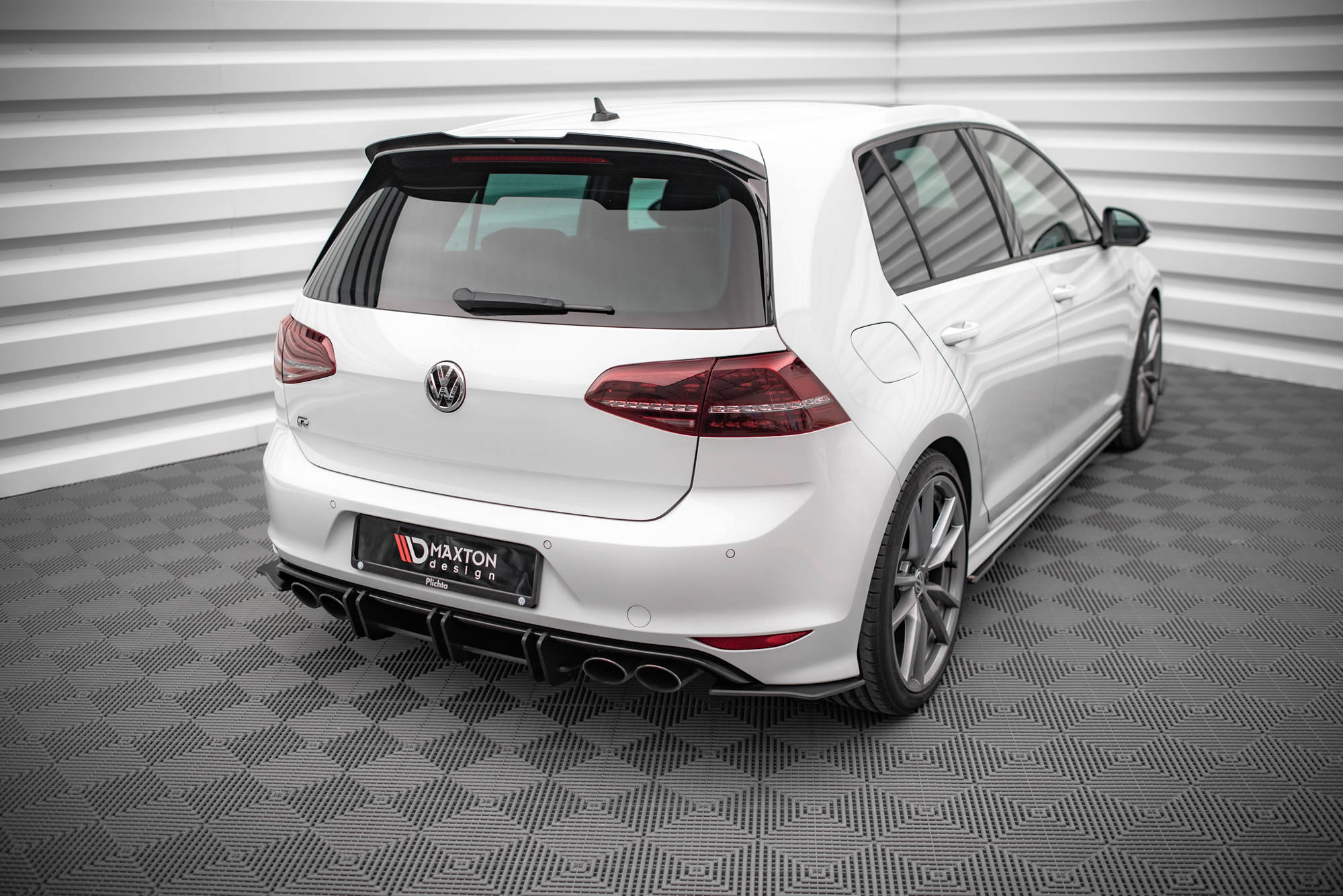 Street Pro Rear Side Splitters Volkswagen Golf R Mk7 - Image 2