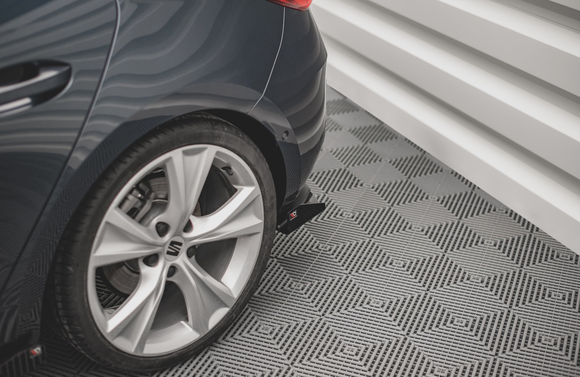 Street Pro Rear Valance + Flaps Seat Leon FR Hatchback Mk4 - Image 2