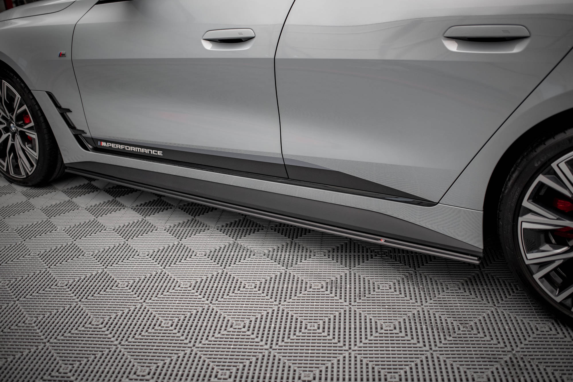 Street Pro Side Skirts Diffusers BMW 4 Gran Coupe M-Pack G26 - Image 3