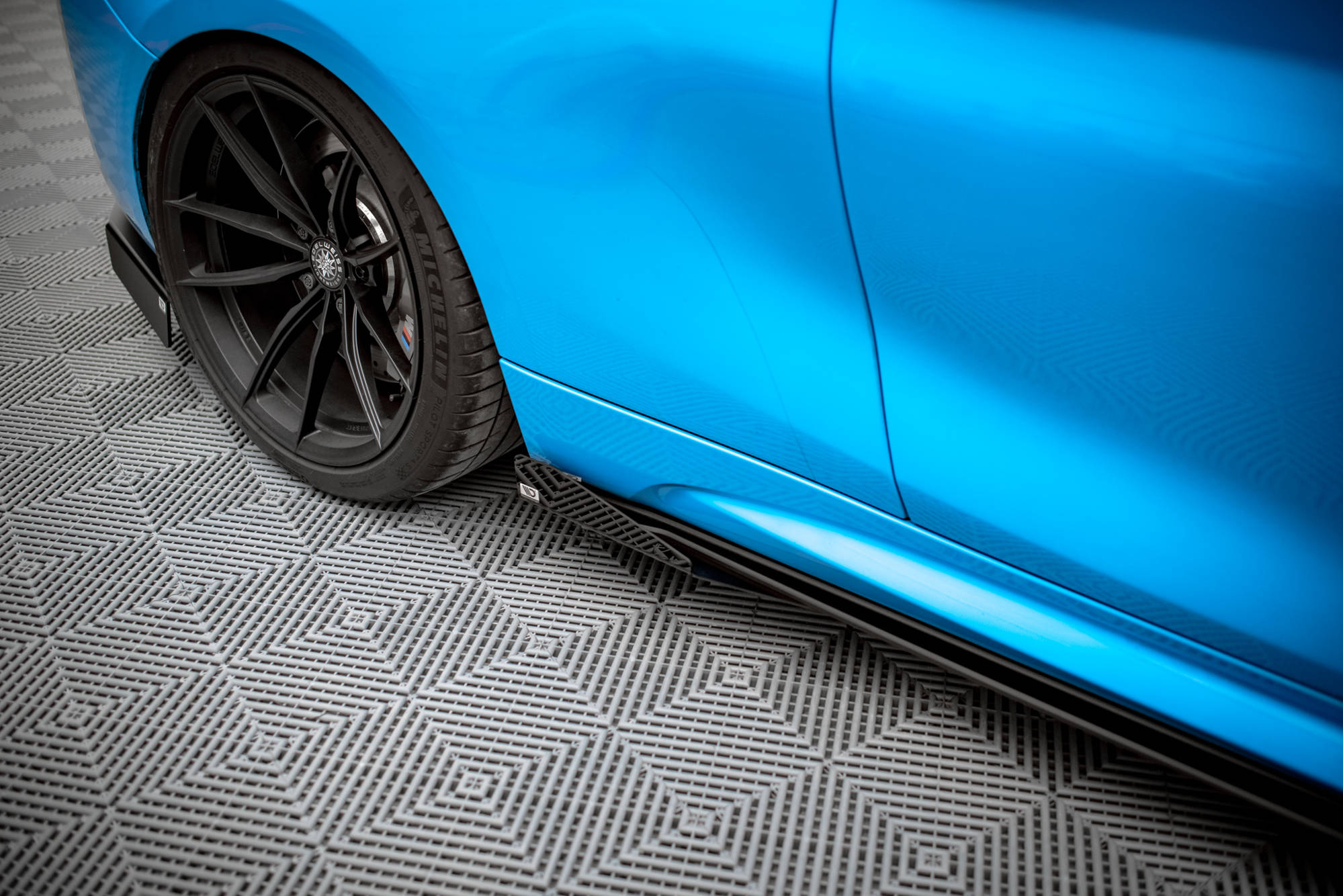 Street Pro Side Skirts Diffusers + Flaps BMW M2 F87 - Image 2