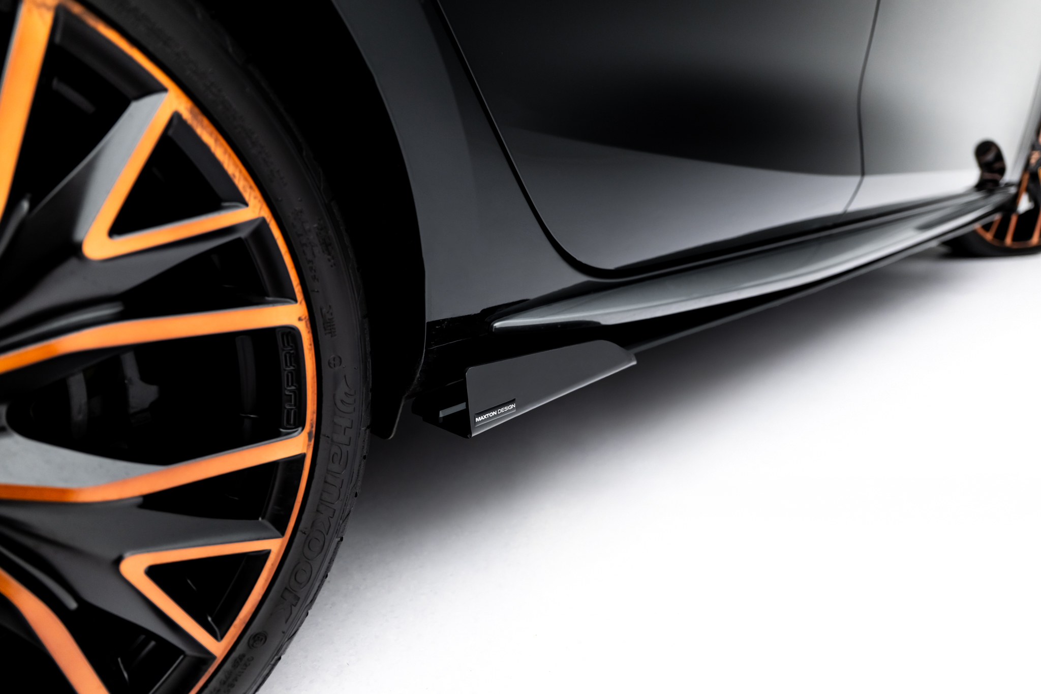 Street Pro Side Skirts Diffusers + Flaps Cupra Leon ST / Hatchback Aero Mk1 / Mk1 Facelift - Image 3