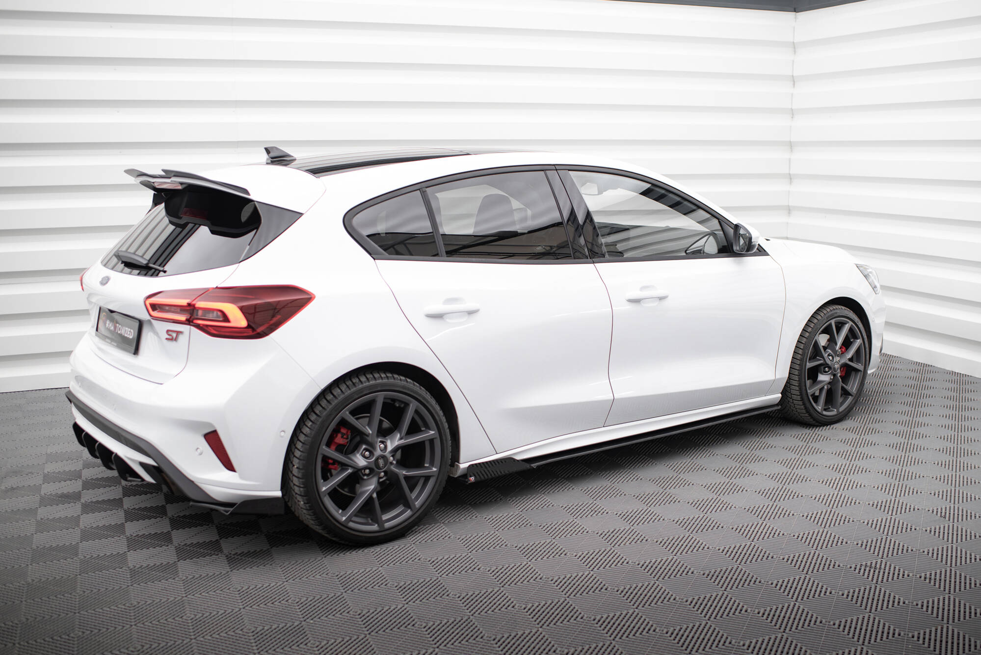 Street Pro Side Skirts Diffusers + Flaps Ford Focus ST / ST-Line Mk4 - Image 2
