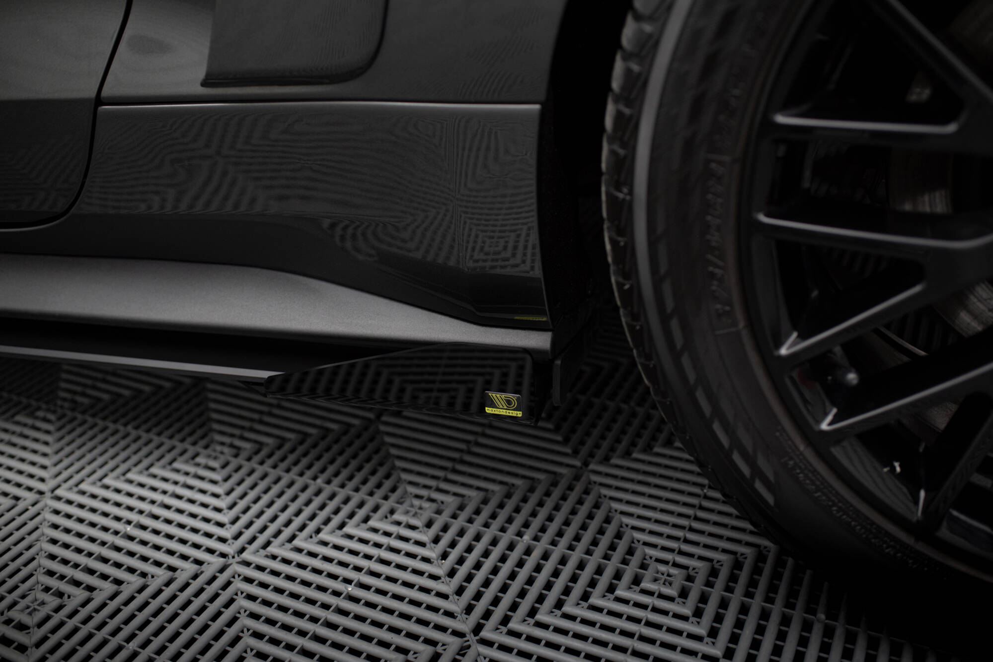 Street Pro Side Skirts Diffusers + Flaps Ford Mustang GT Mk6 - Image 4