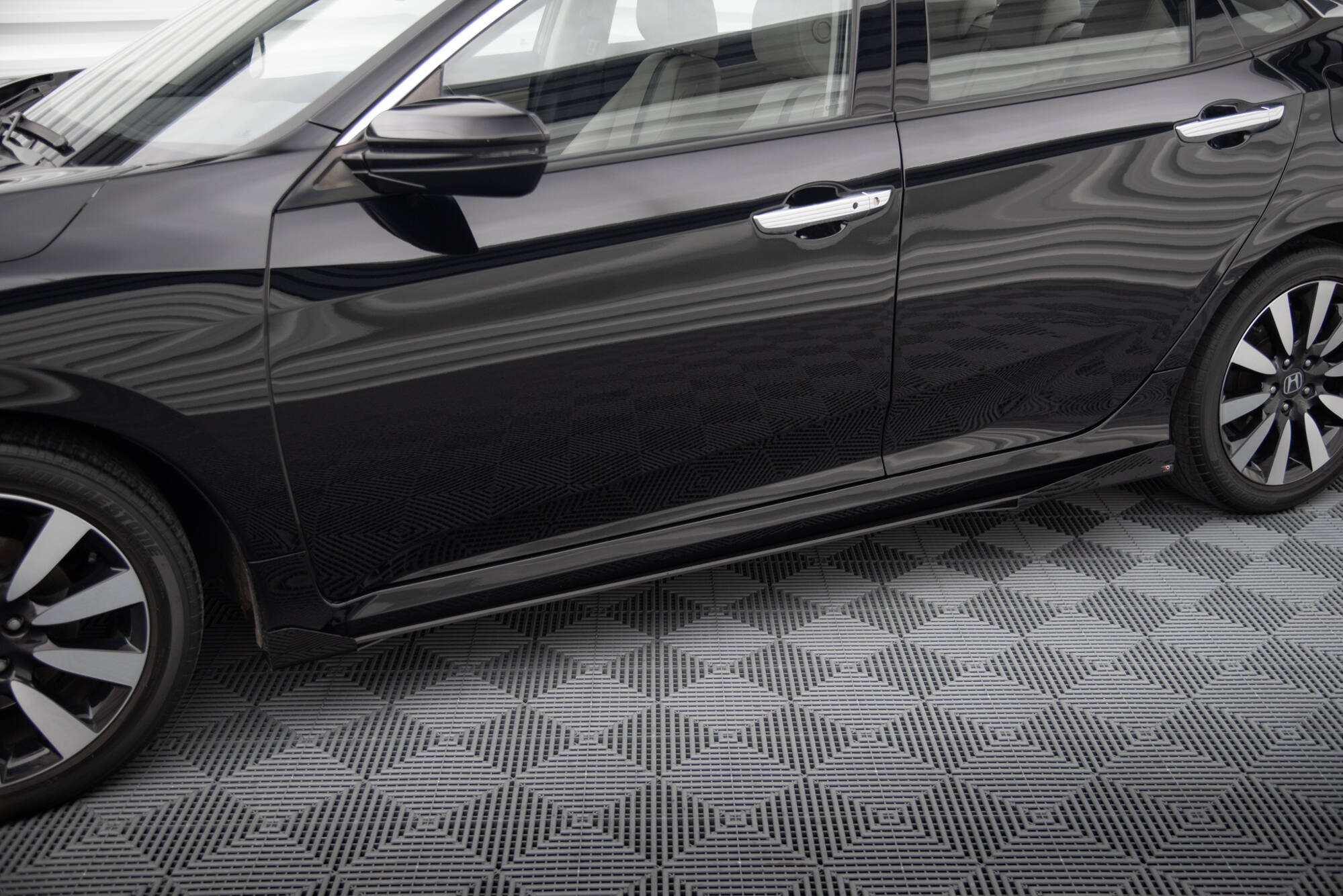 Street Pro Side Skirts Diffusers + Flaps Honda Civic Mk10