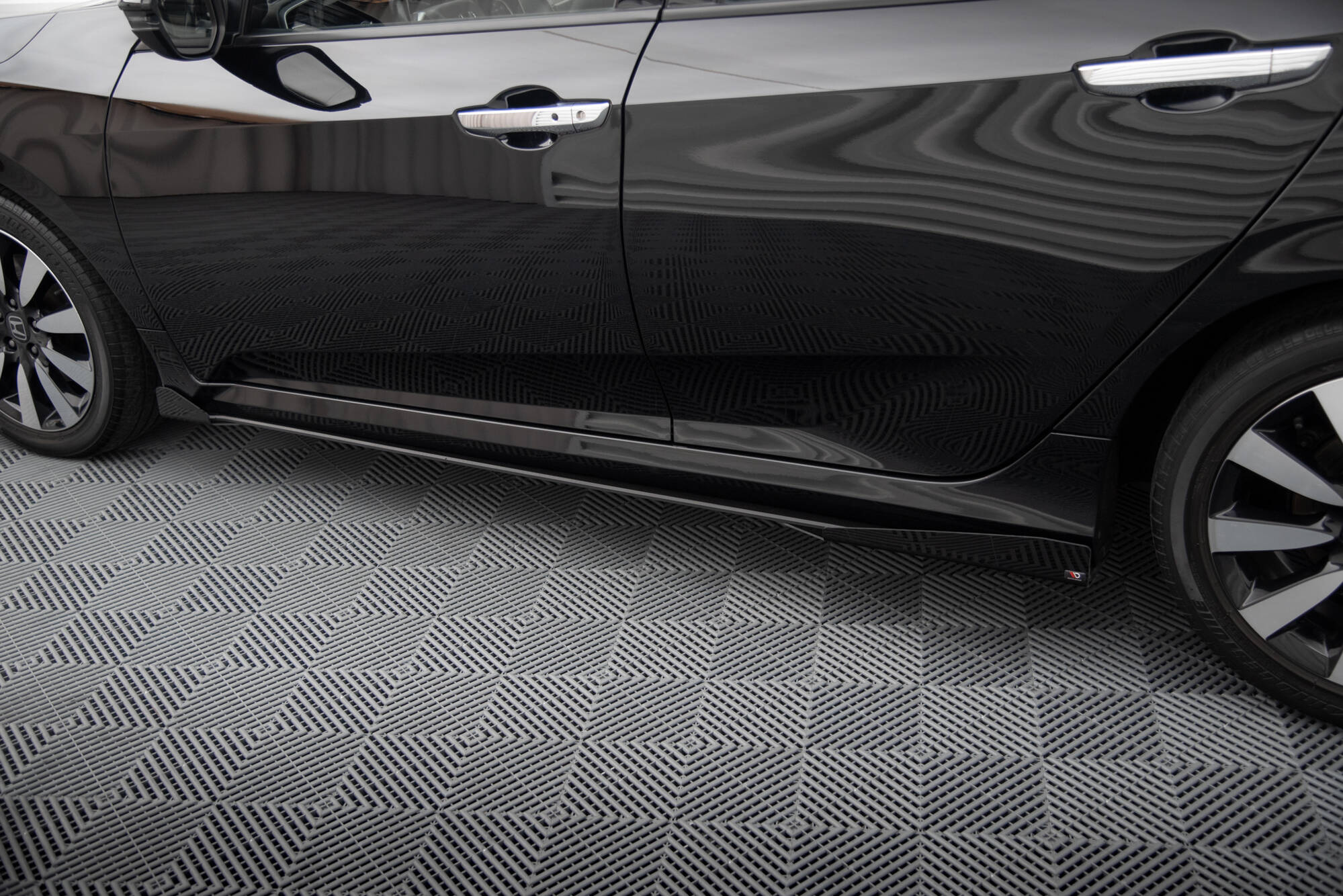 Street Pro Side Skirts Diffusers + Flaps Honda Civic Mk10 - Image 4