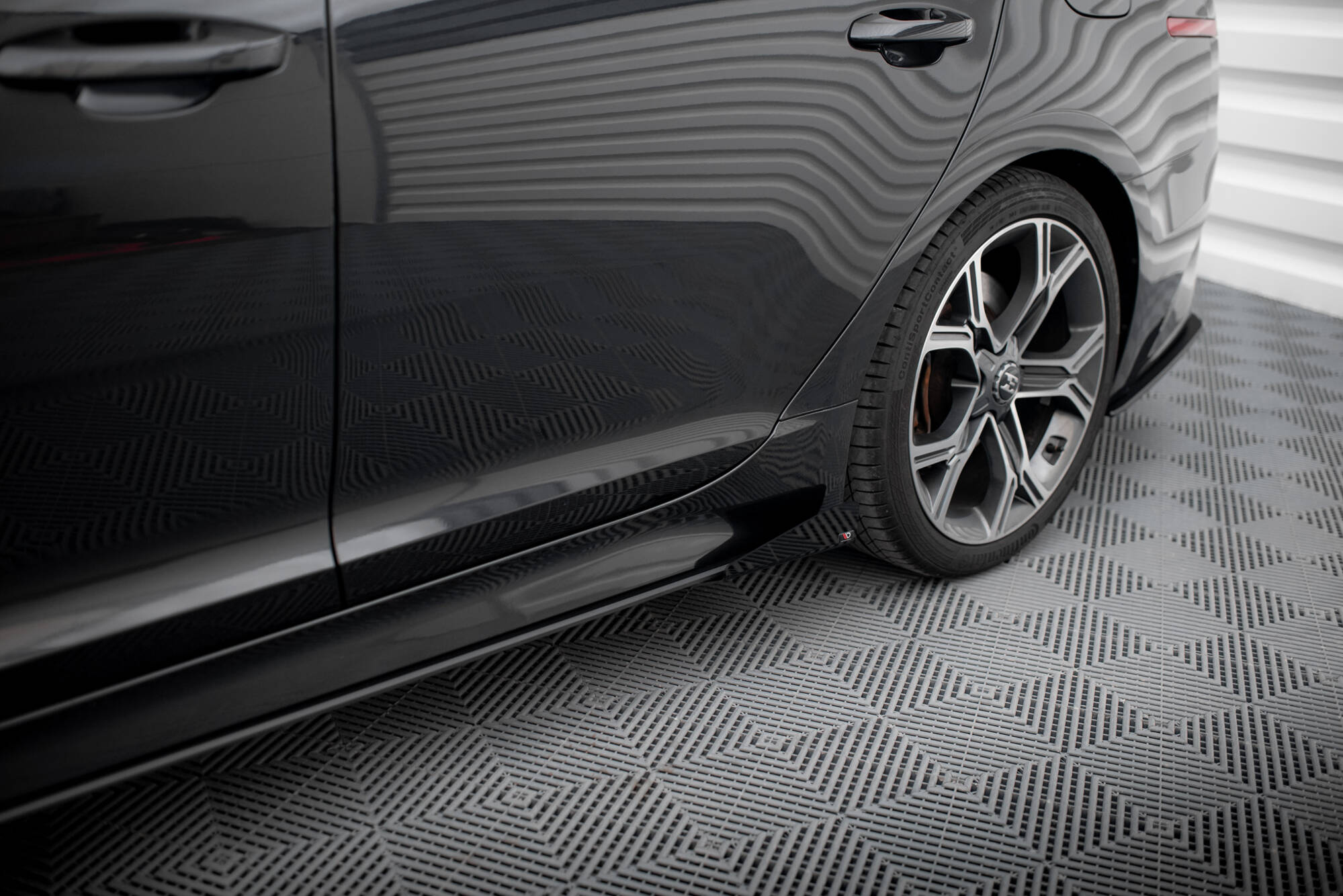 Street Pro Side Skirts Diffusers + Flaps Kia Stinger GT / GT-Line / Standard Mk1 - Image 3