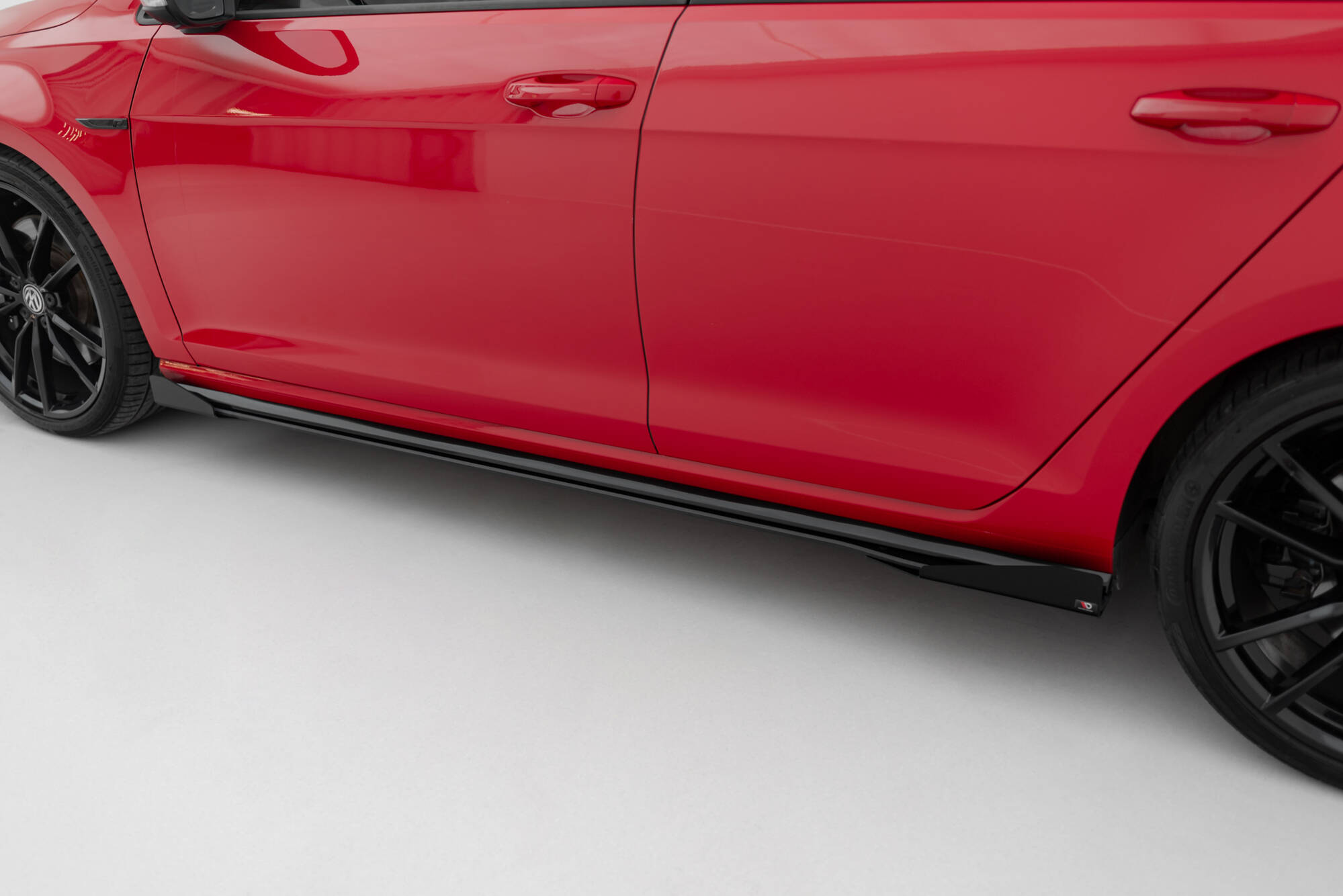 Street Pro Side Skirts Diffusers + Flaps Volkswagen Golf R / R-Line Mk7 Facelift - Image 2