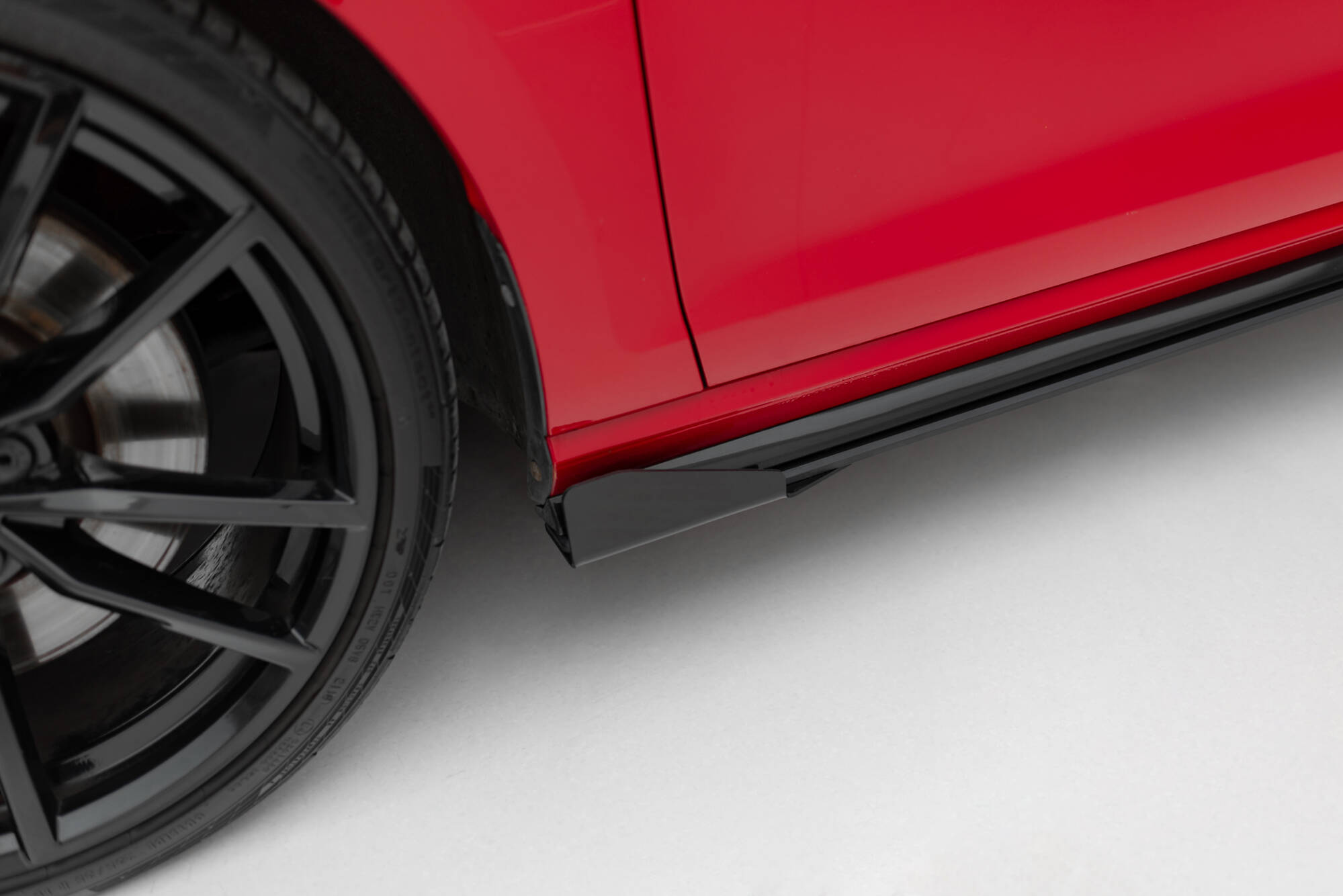 Street Pro Side Skirts Diffusers + Flaps Volkswagen Golf R / R-Line Mk7 Facelift - Image 3