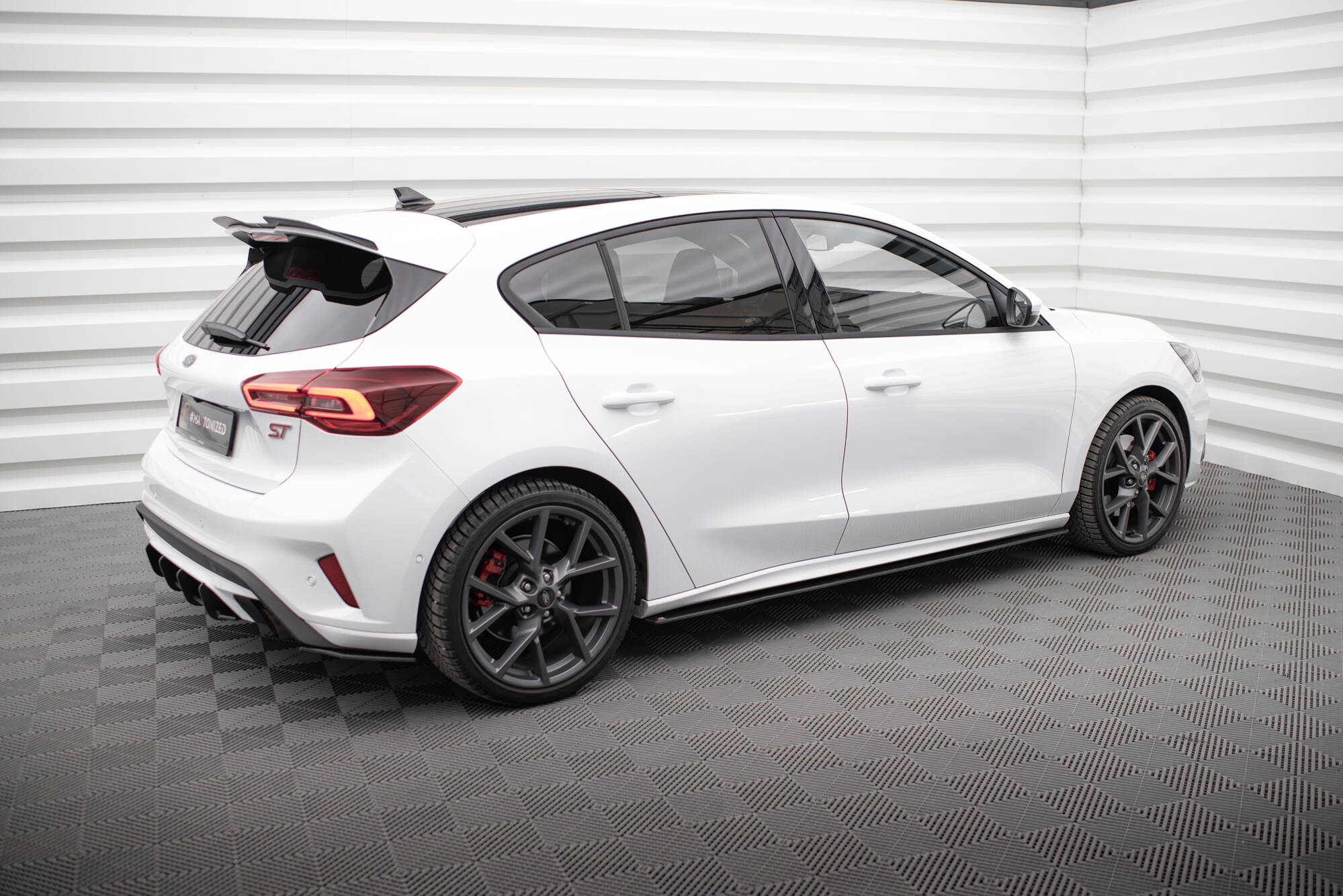 Street Pro Side Skirts Diffusers Ford Focus ST / ST-Line Mk4 - Image 3