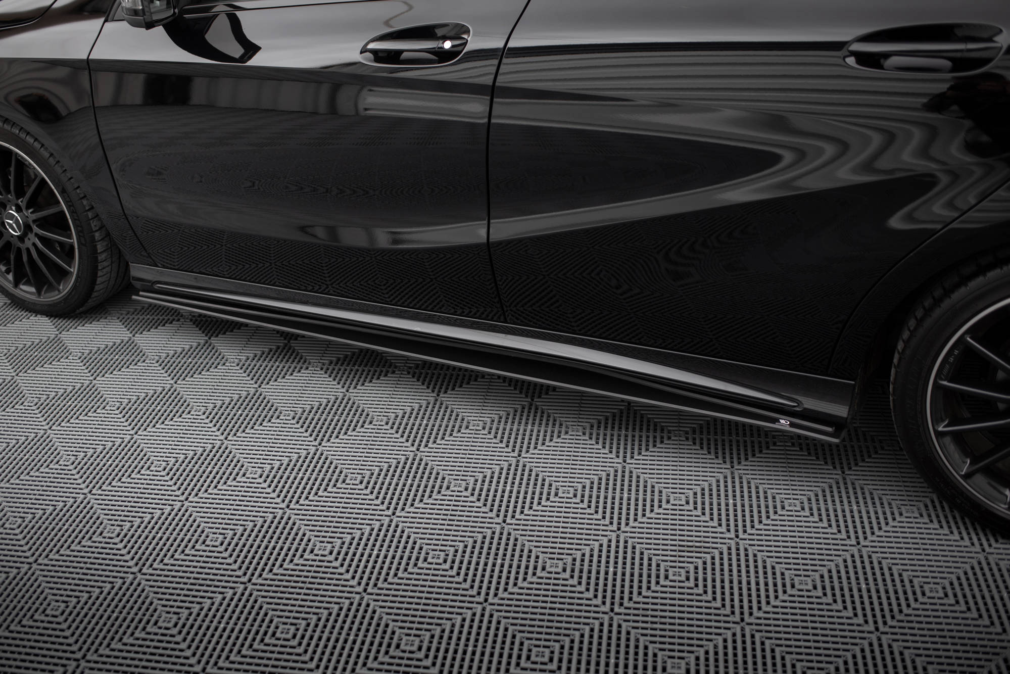 Street Pro Side Skirts Diffusers Mercedes-Benz A AMG-Line W176 Facelift - Image 3