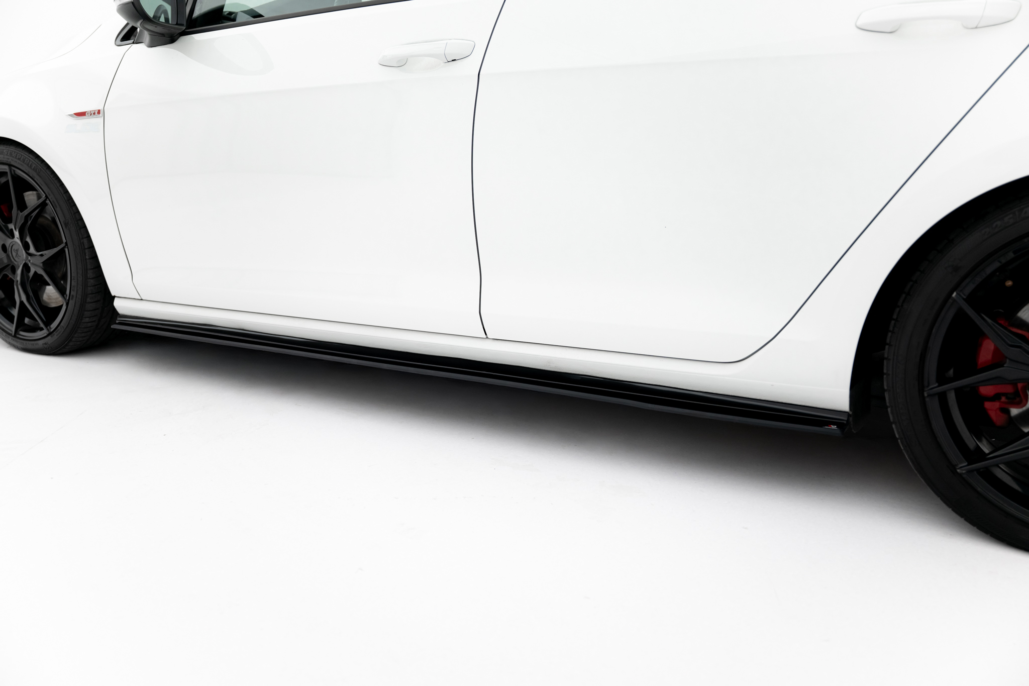 Street Pro Side Skirts Diffusers VW Golf 7 GTI - Image 3