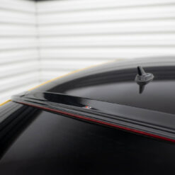 The extension of the rear window Volkswagen Arteon R-Line