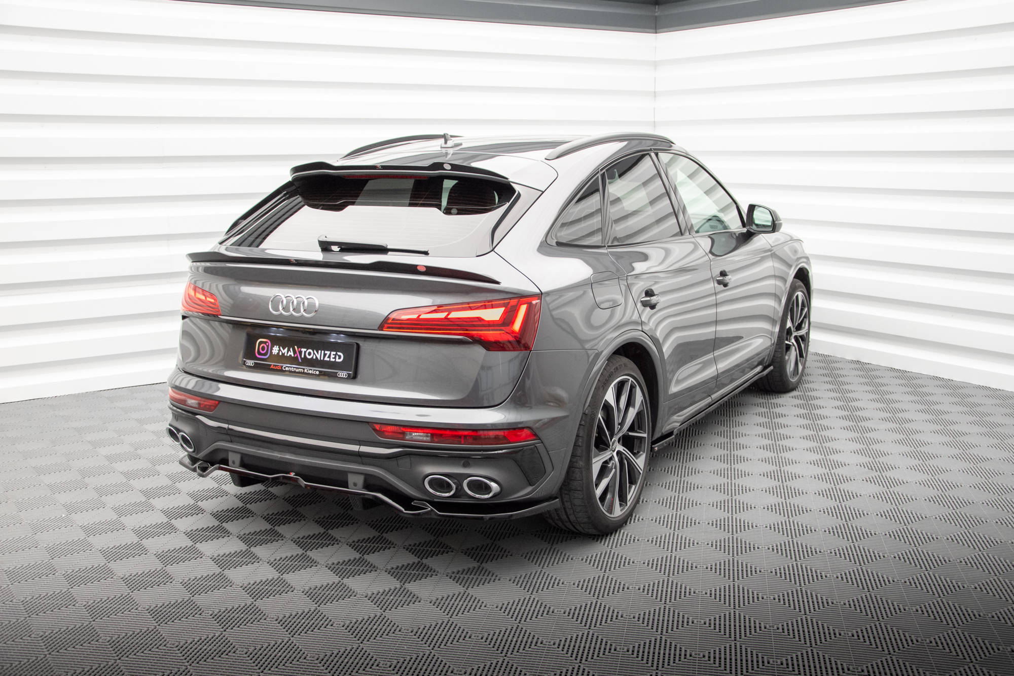 Upper Spoiler Cap Audi SQ5 / Q5 S-Line Sportback Mk2 Facelift - Image 2