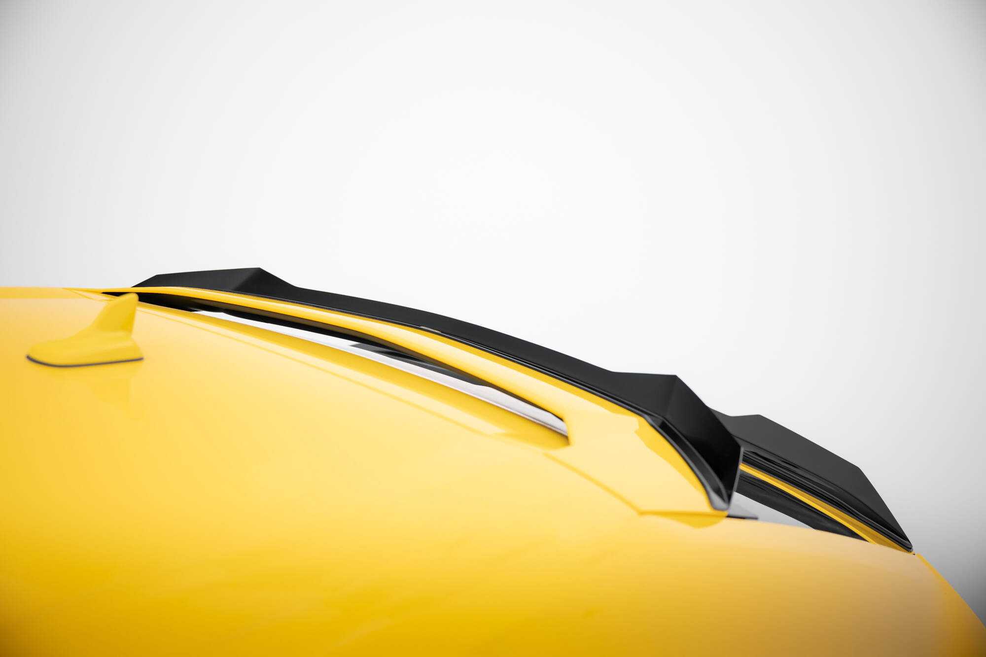 Upper Spoiler Cap Lamborghini Urus Mk1 - Image 2