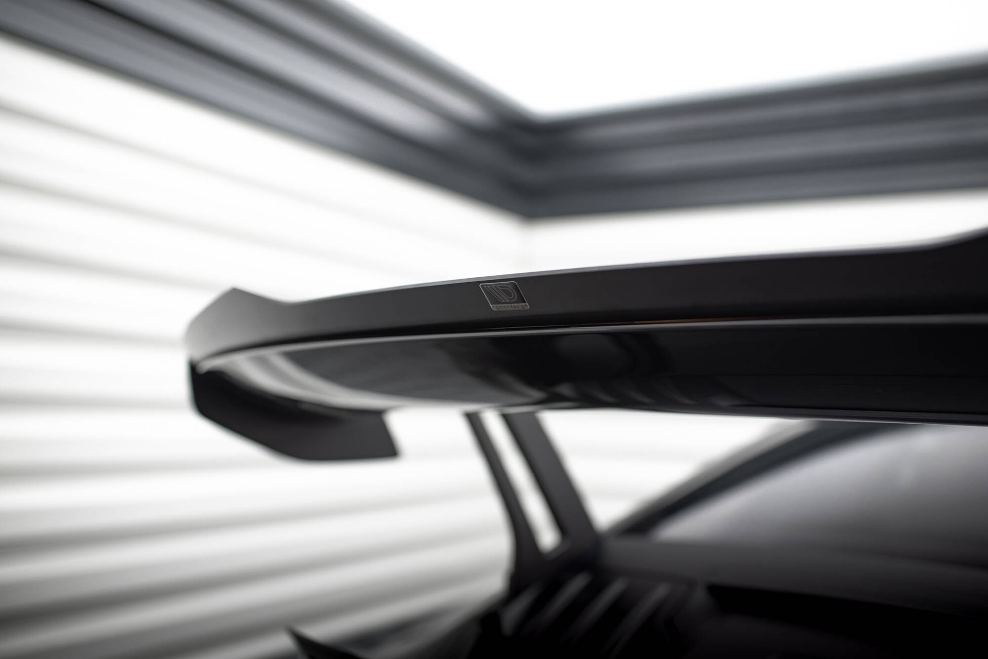 Upper Spoiler Cap Porsche 911 992 GT3 - Image 3
