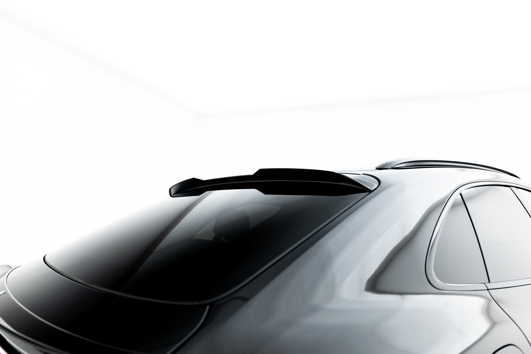 Upper Spoiler Cap Porsche Macan EV Mk1 - Image 2