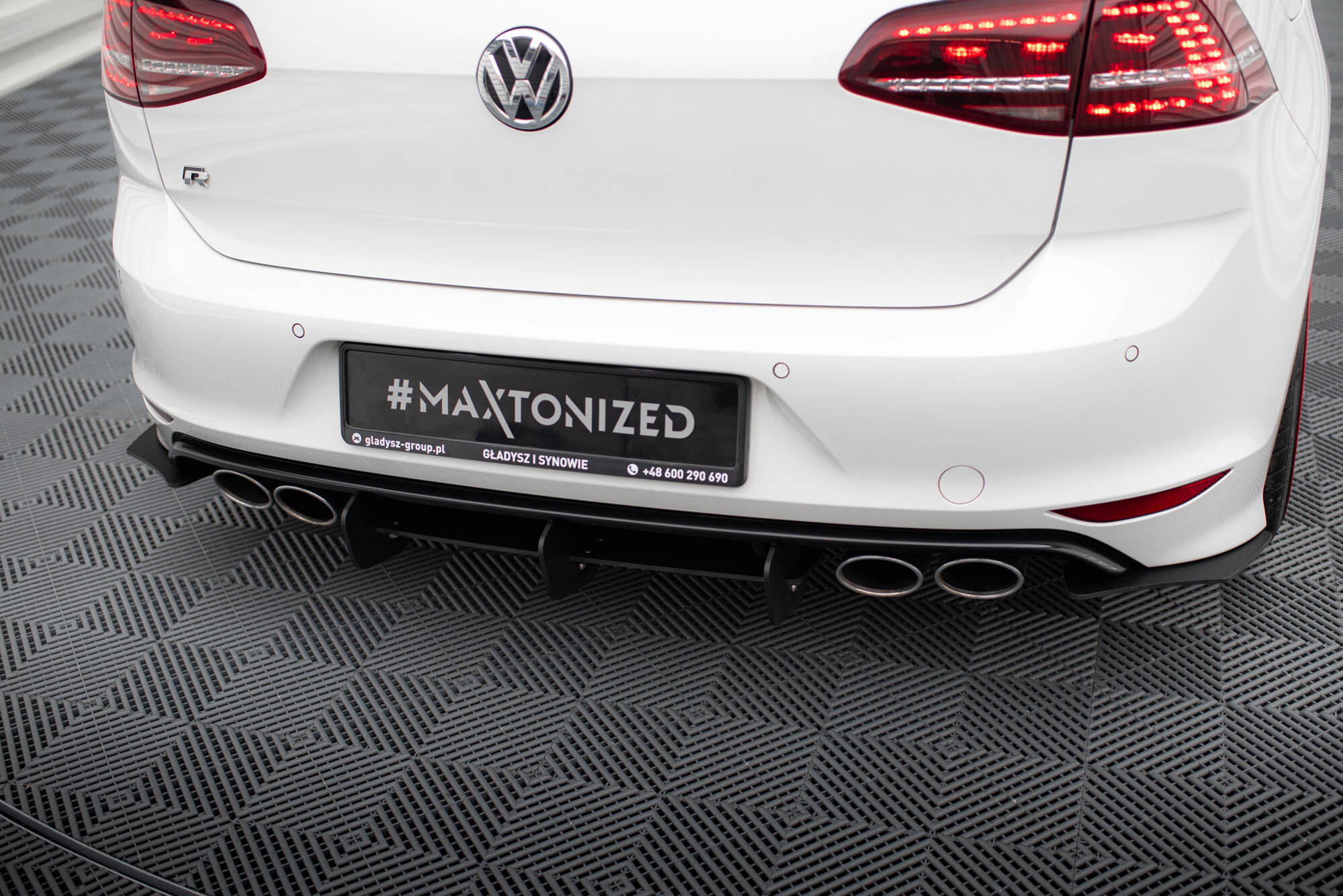 VW GOLF 7 R Hatchback REAR DIFFUSER & REAR SIDE SPLITTERS - Image 5