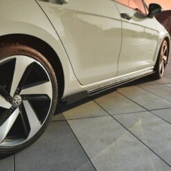 VW GOLF VII GTI (FACELIFT) - RACING SIDE SKIRTS DIFFUSERS