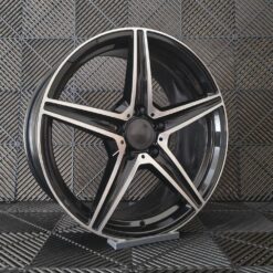 Jante PESA 18x8 ET38 5X112 - BLACK MACHINED FACE