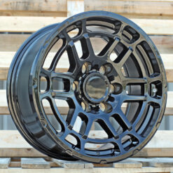 Jante Toyota R17x8 ET5 6x139.7 - F Black