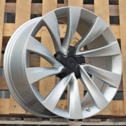 Jante TESLA H3410F R20x9.5 ET45 5x114.3 - F Silver Shining