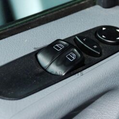Alternative view of Comutador Vidros Condutor Preto Mercedes-Benz Vito Viano W649 W636 2010-2015 S/ Esp Rebatível