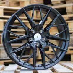 Jante BMW R19x8 ET50 5x112 - Black