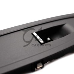Alternative view of Moldura Vidro Frontal Direita Preta BMW Série 1/3/4 F20 F30 F36 2012-2018