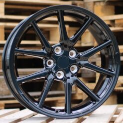 Jante Tesla 18x8.5 ET40 5x114.3 - Black Half Matt